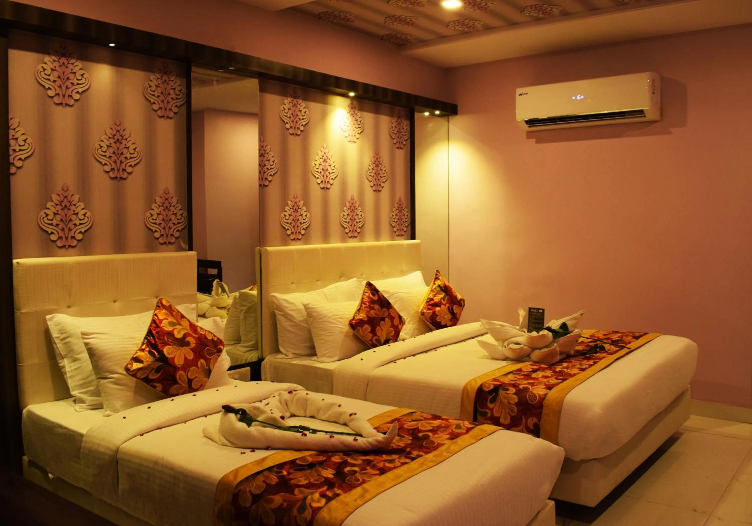 Bed in Hotel New Majestic