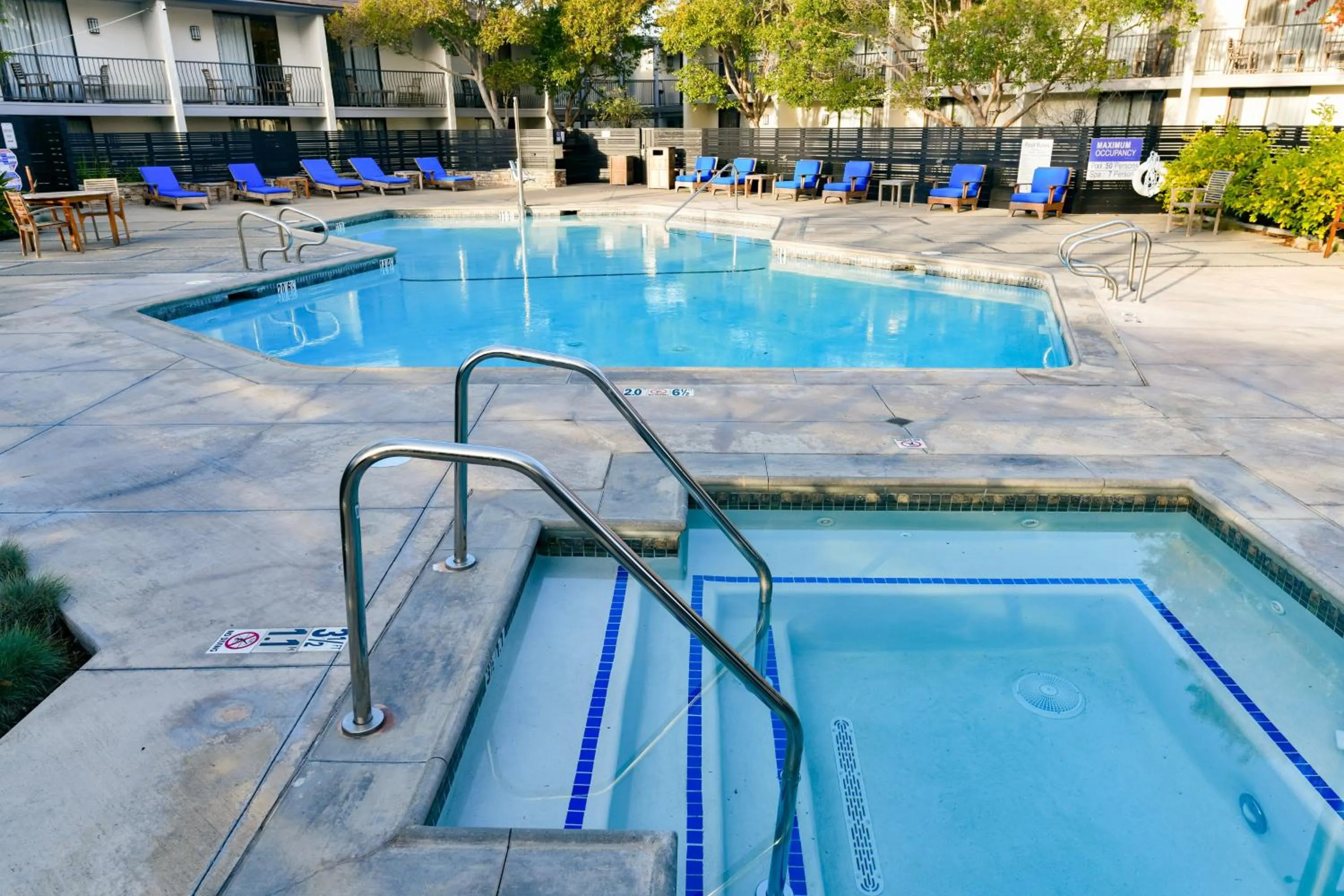 Swimming pool in Holiday Inn Express Mill Valley San Francisco Area by IHG