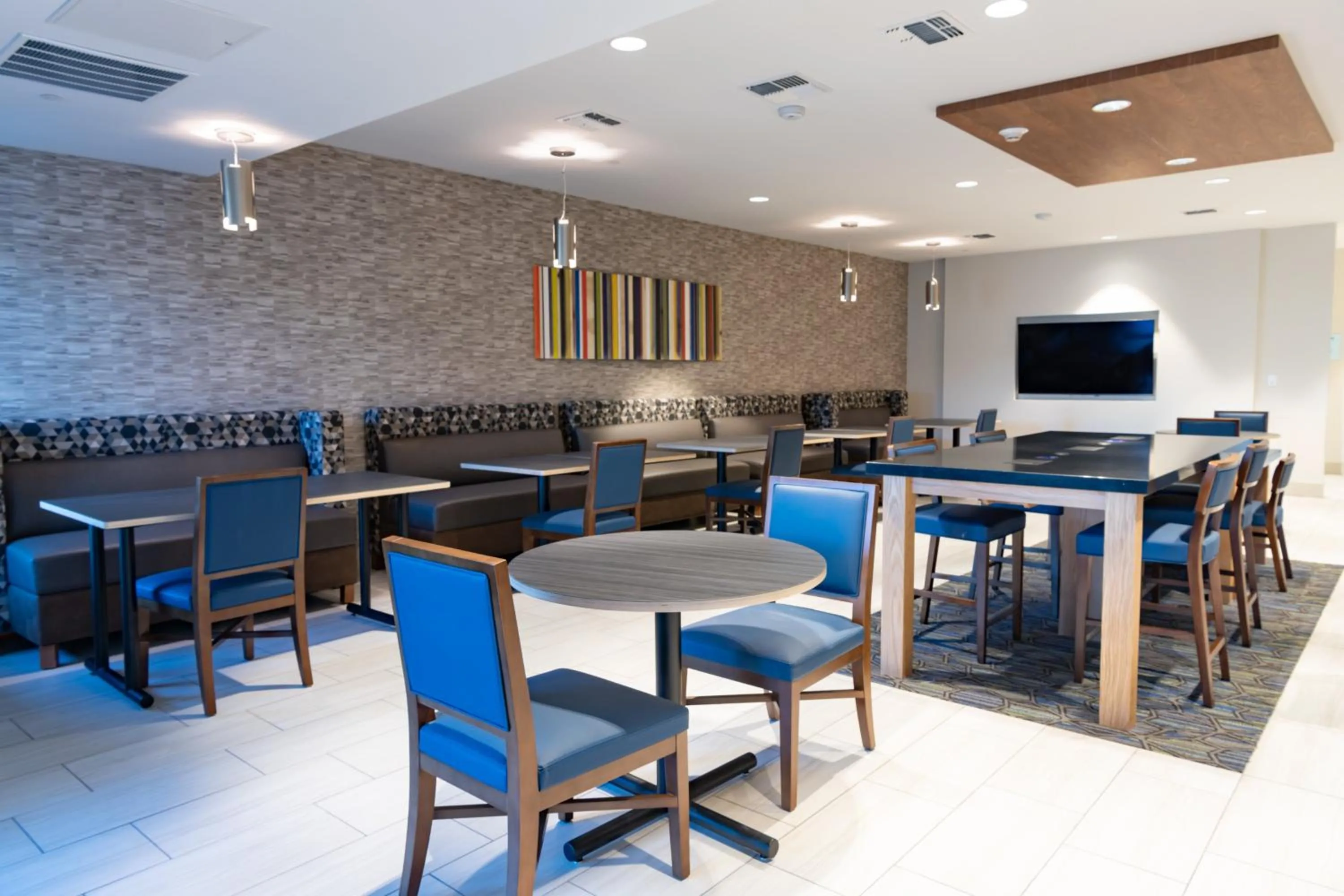 Breakfast in Holiday Inn Express Mill Valley San Francisco Area by IHG