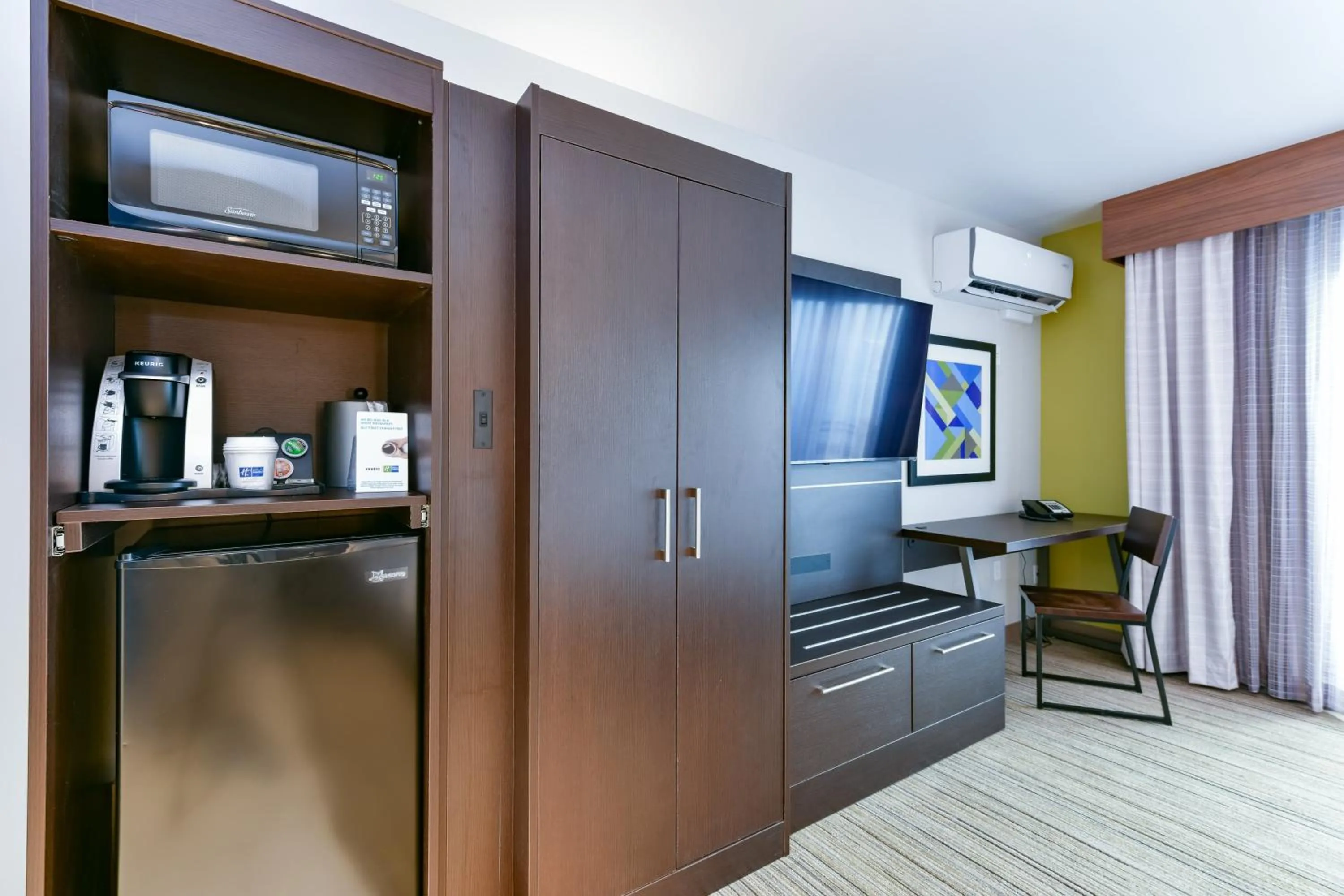 Photo of the whole room in Holiday Inn Express Mill Valley San Francisco Area by IHG