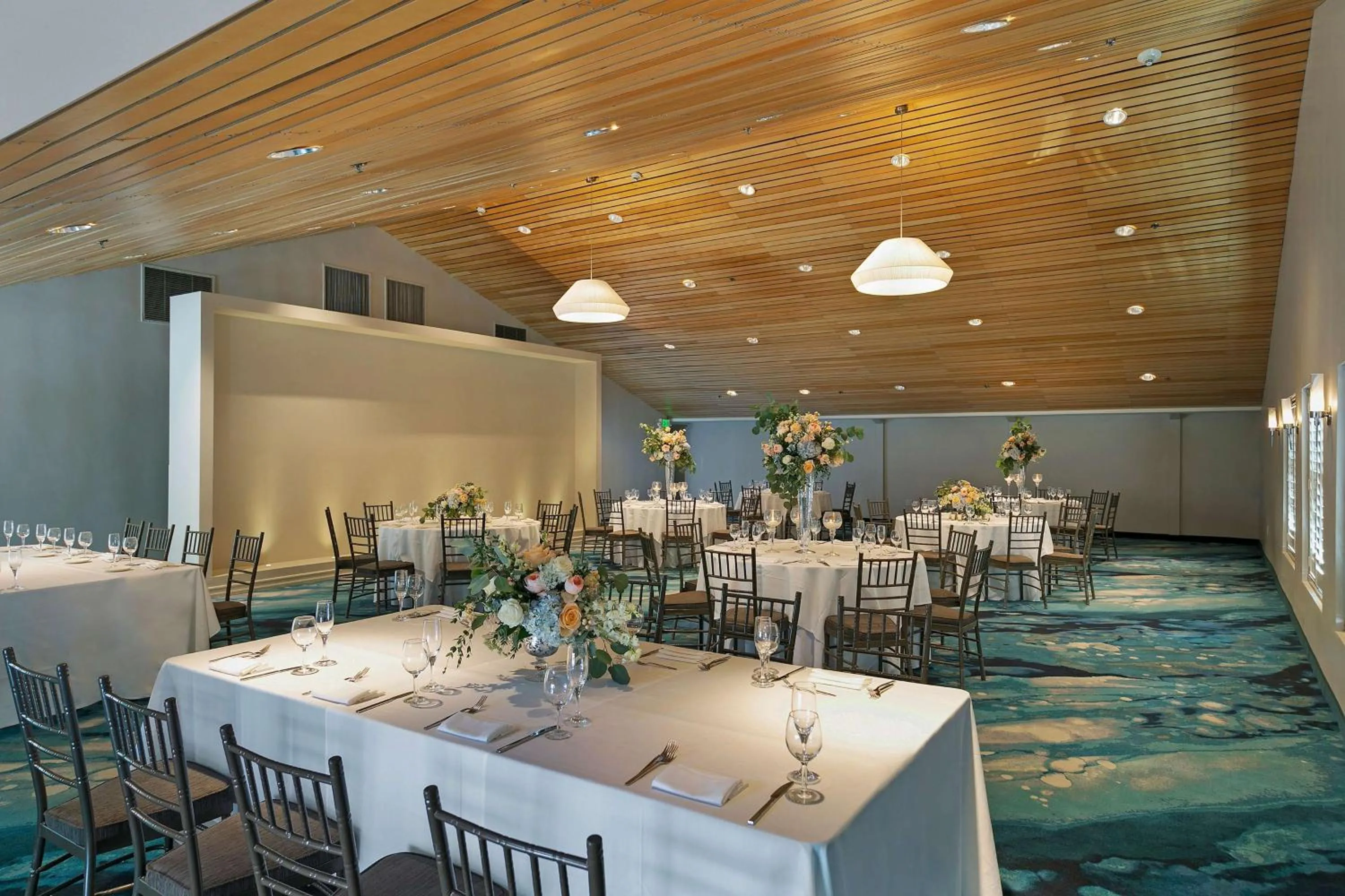 Meeting/conference room in The Belamar Hotel Manhattan Beach, Tapestry by Hilton