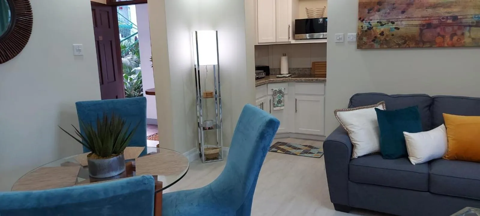 Dining area in Almond Grove at Sand Castle