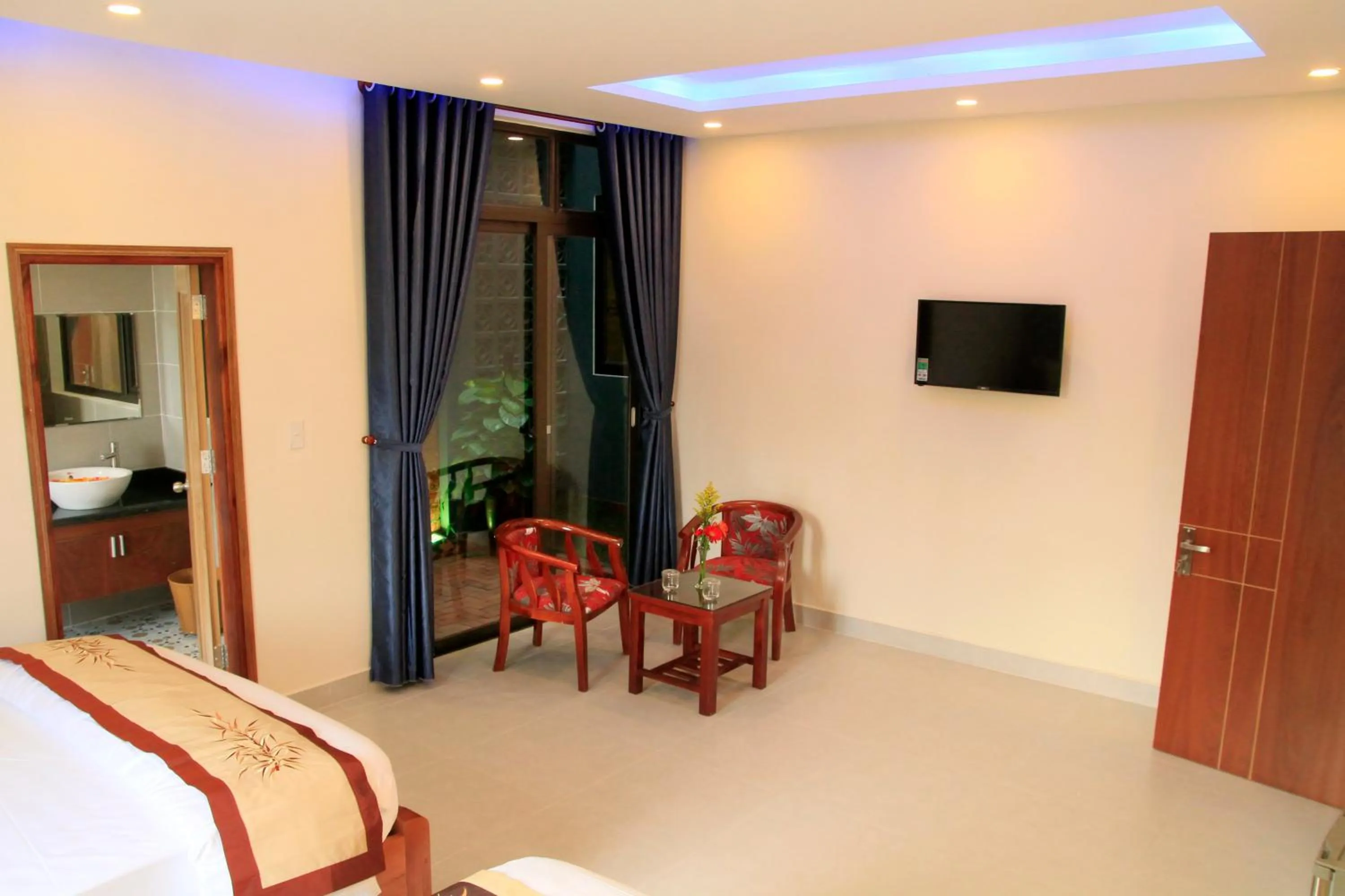 Bedroom, Bed in Melody Boutique Villa Hoi An