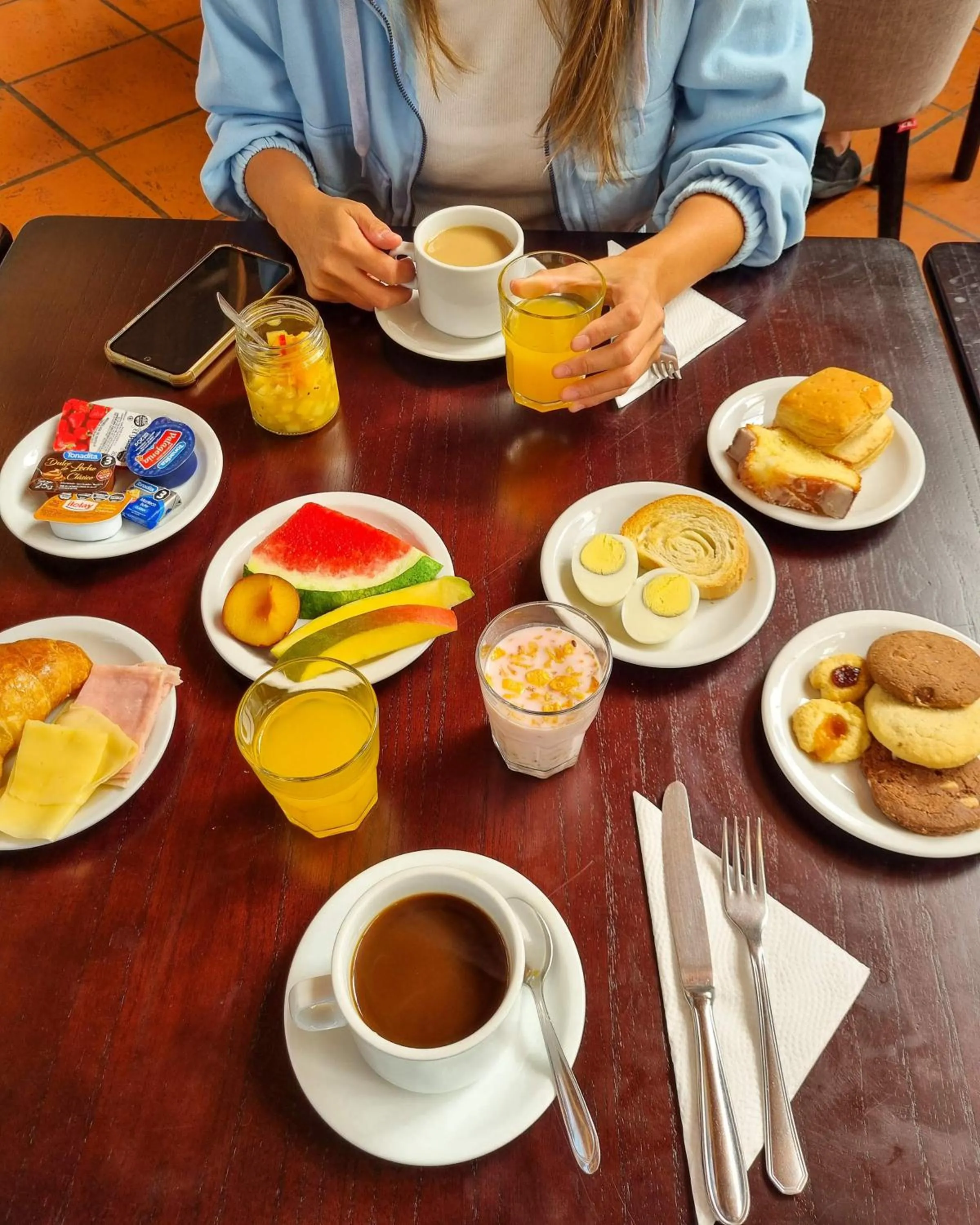 Breakfast in Howard Johnson Hotel & Spa Villa General Belgrano