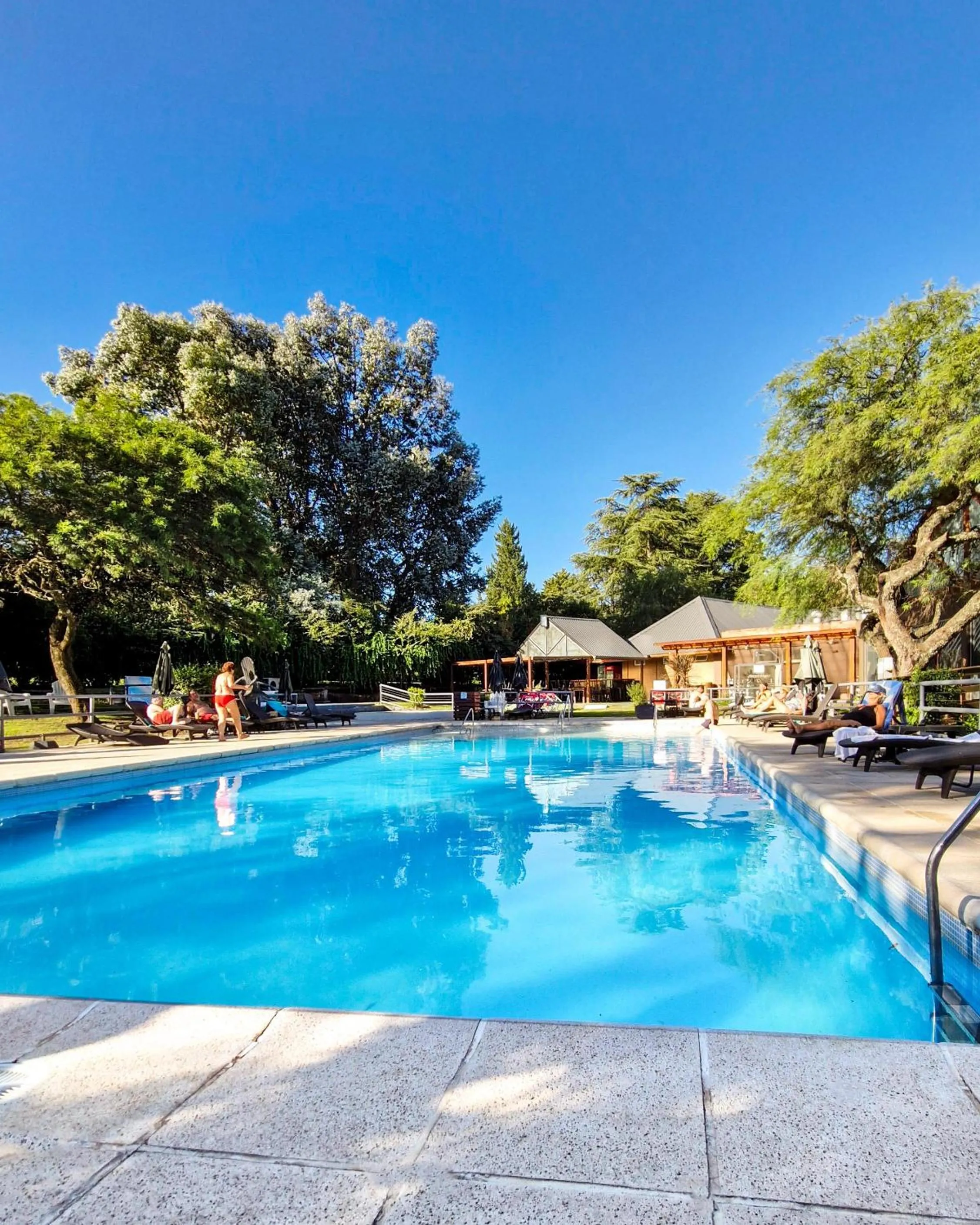 Swimming pool in Howard Johnson Hotel & Spa Villa General Belgrano