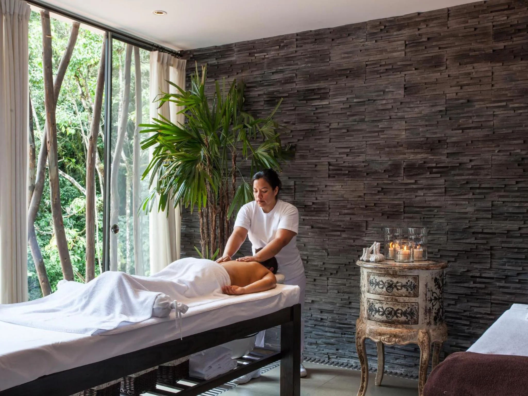 Massage in El MaPi by Inkaterra