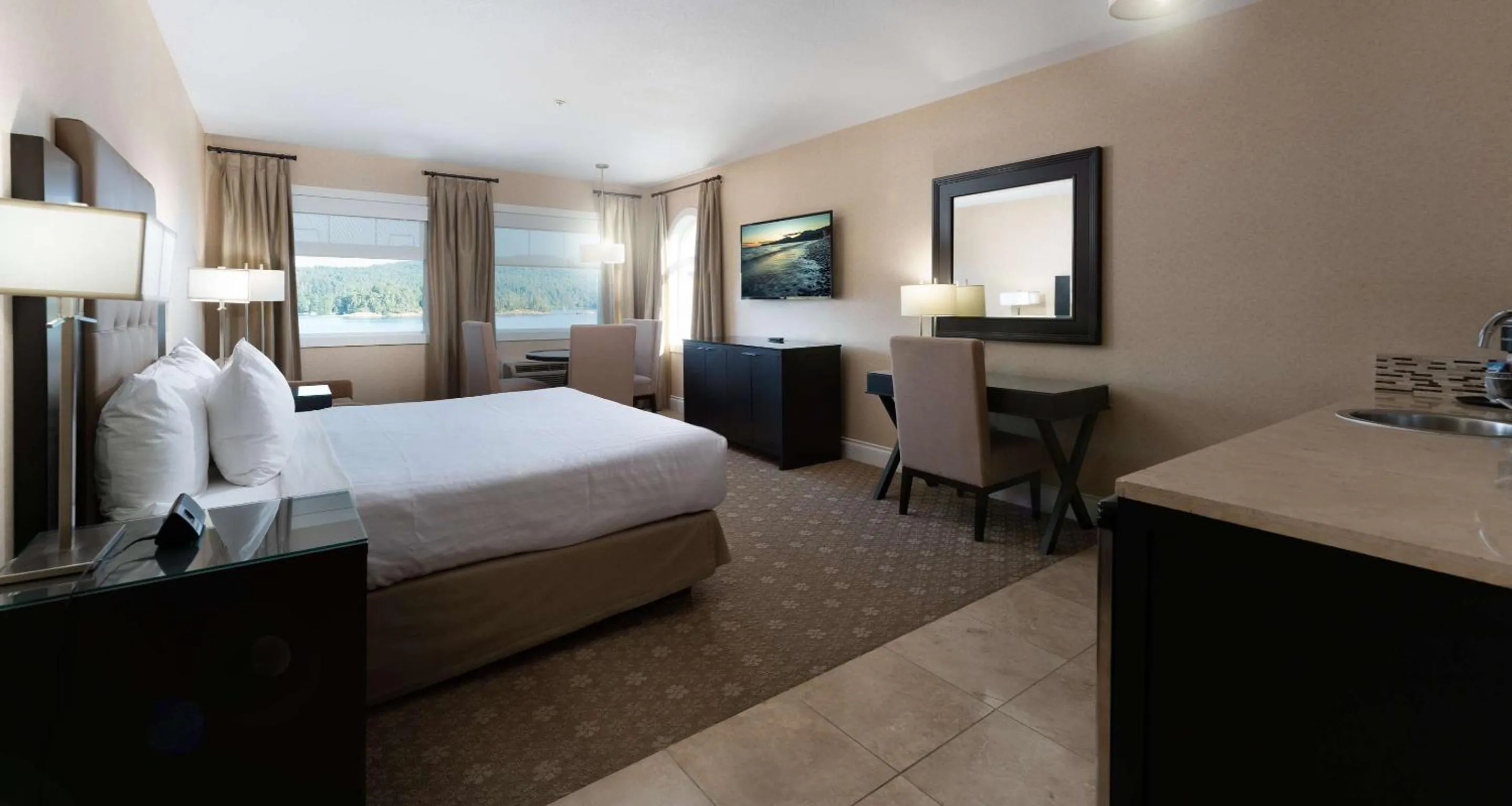 Bedroom, Bed in Prestige Oceanfront Resort, WorldHotels Luxury