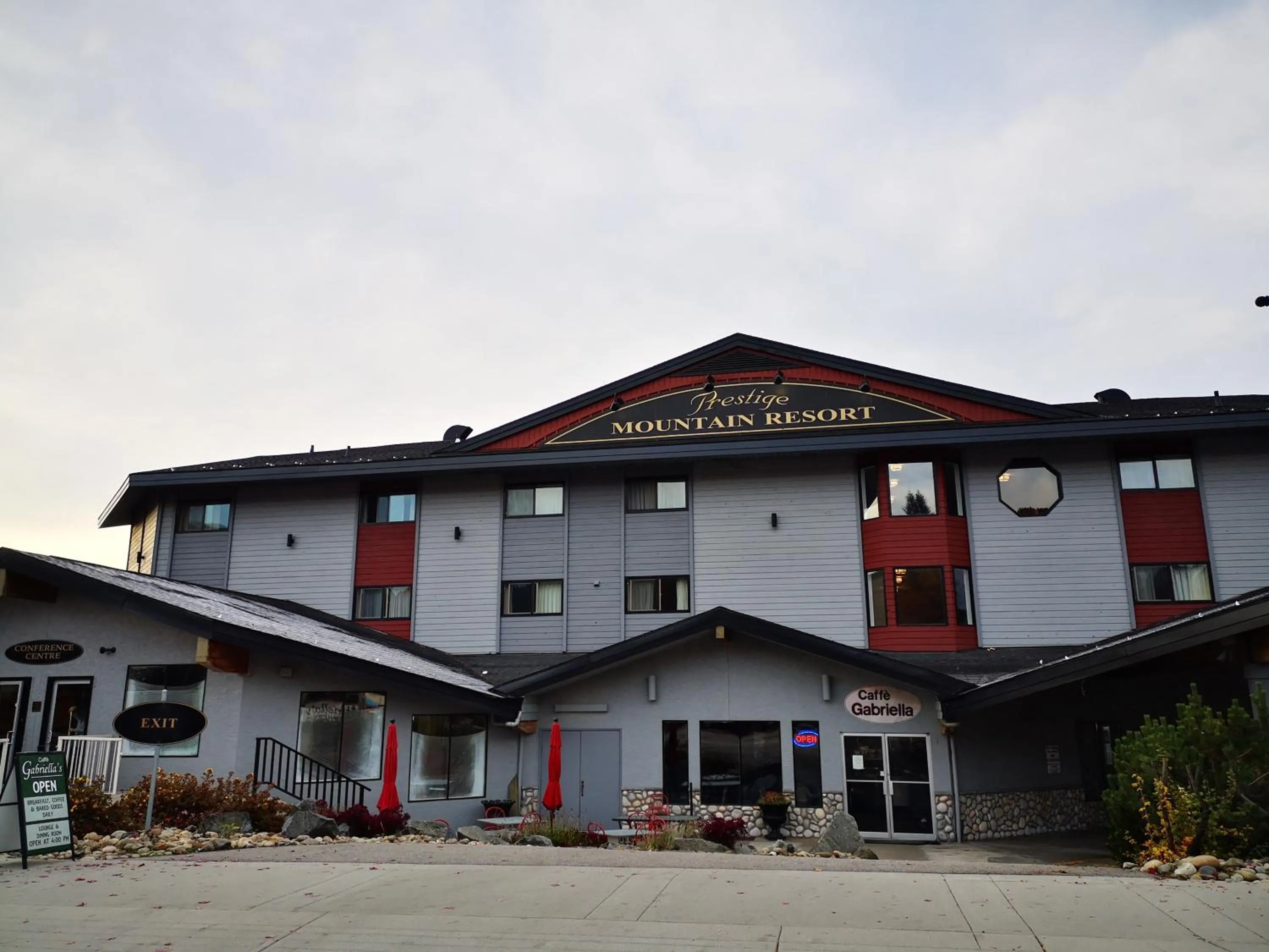 Property building in Prestige Mountain Resort Rossland