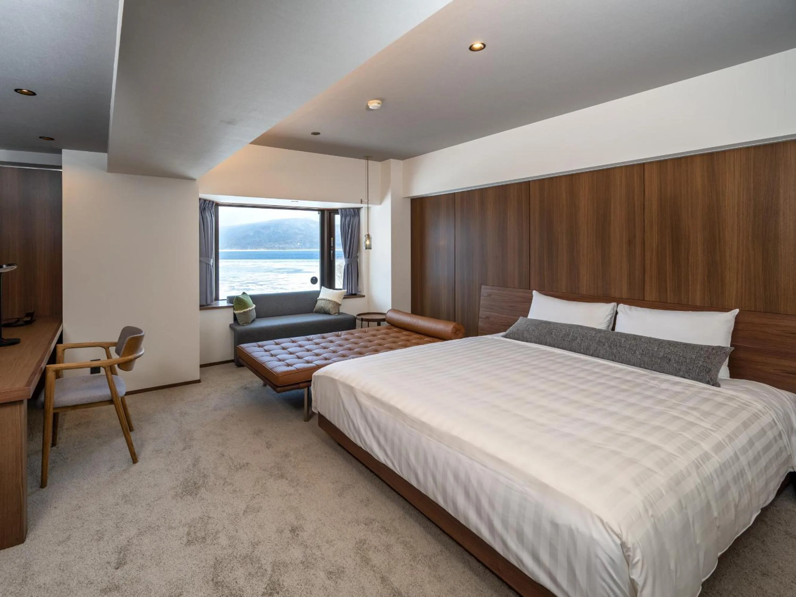 Photo of the whole room, Bed in THE FOREST AKAN Tsuruga Resort