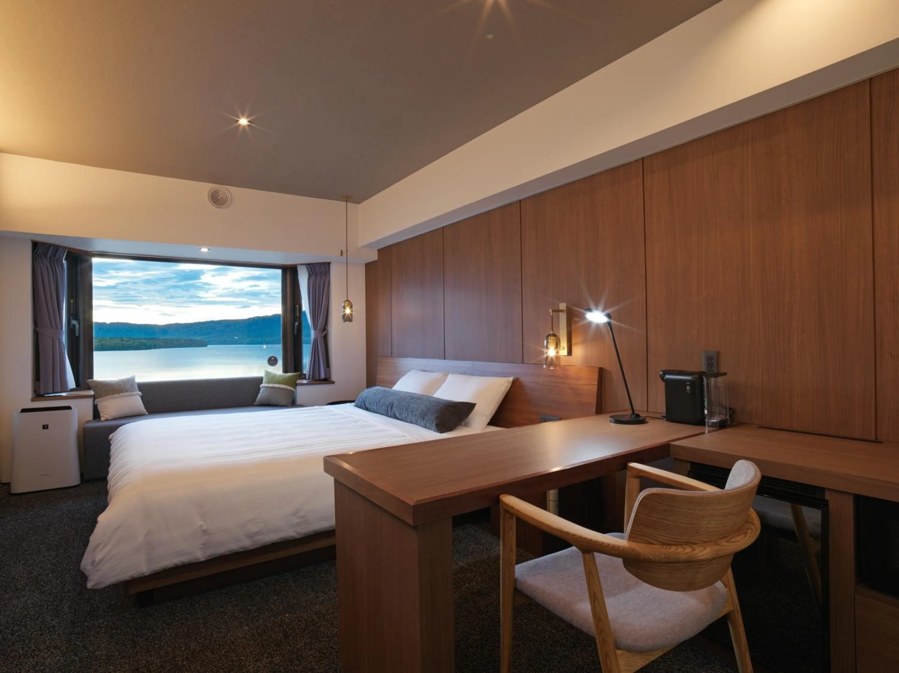 Photo of the whole room, Bed in THE FOREST AKAN Tsuruga Resort