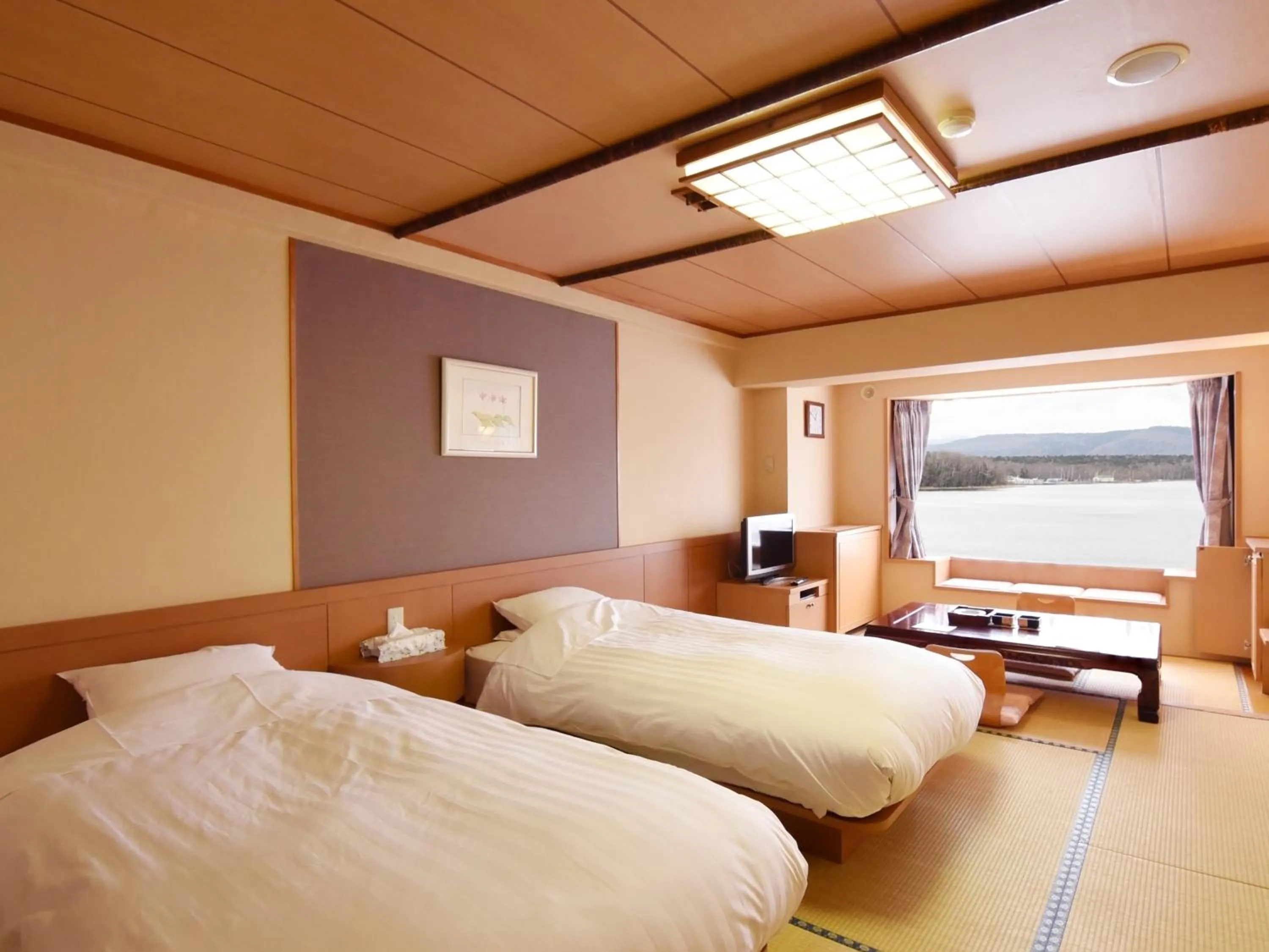 Photo of the whole room, Bed in THE FOREST AKAN Tsuruga Resort