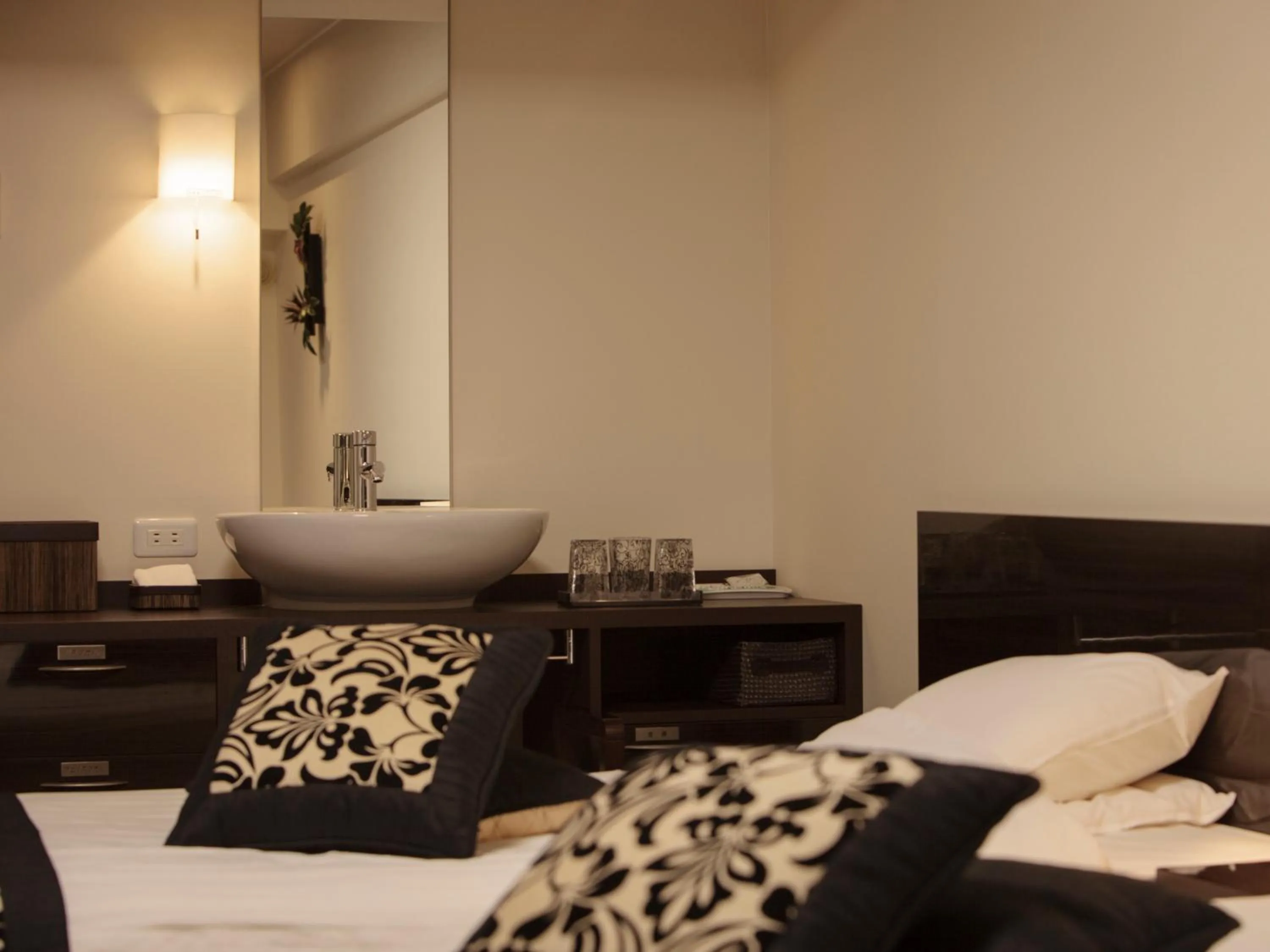 Photo of the whole room, Bed in THE FOREST AKAN Tsuruga Resort