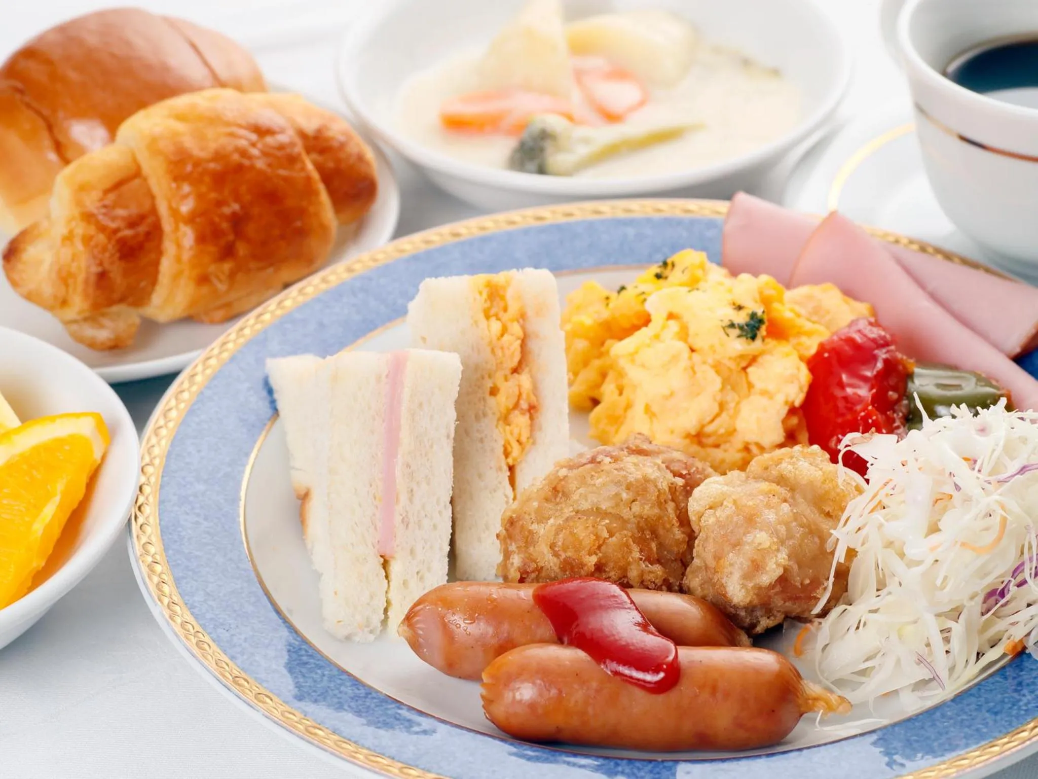 Buffet breakfast in Hotel Pearl City Sendai