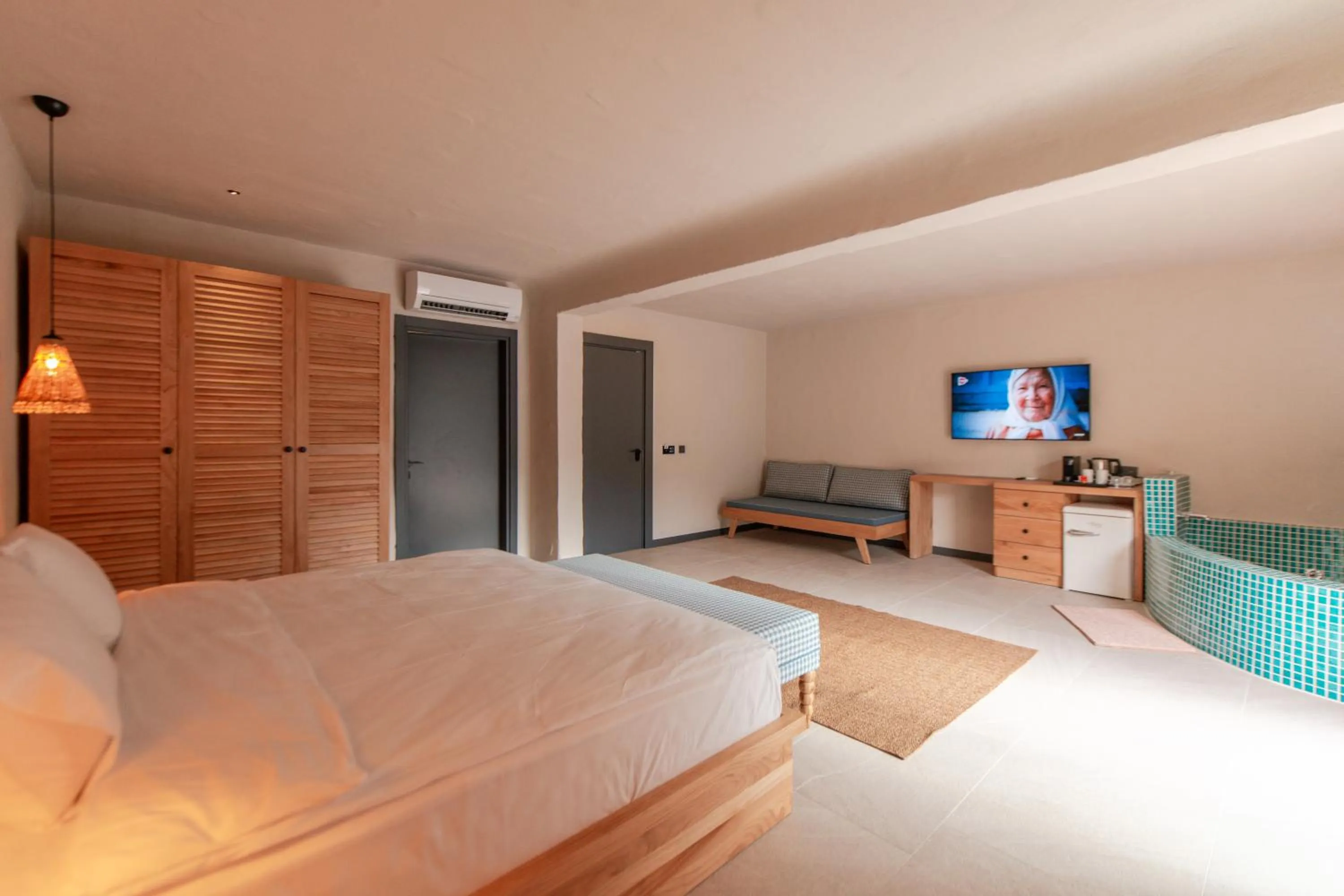 Photo of the whole room, Bed in Unsal Hotel