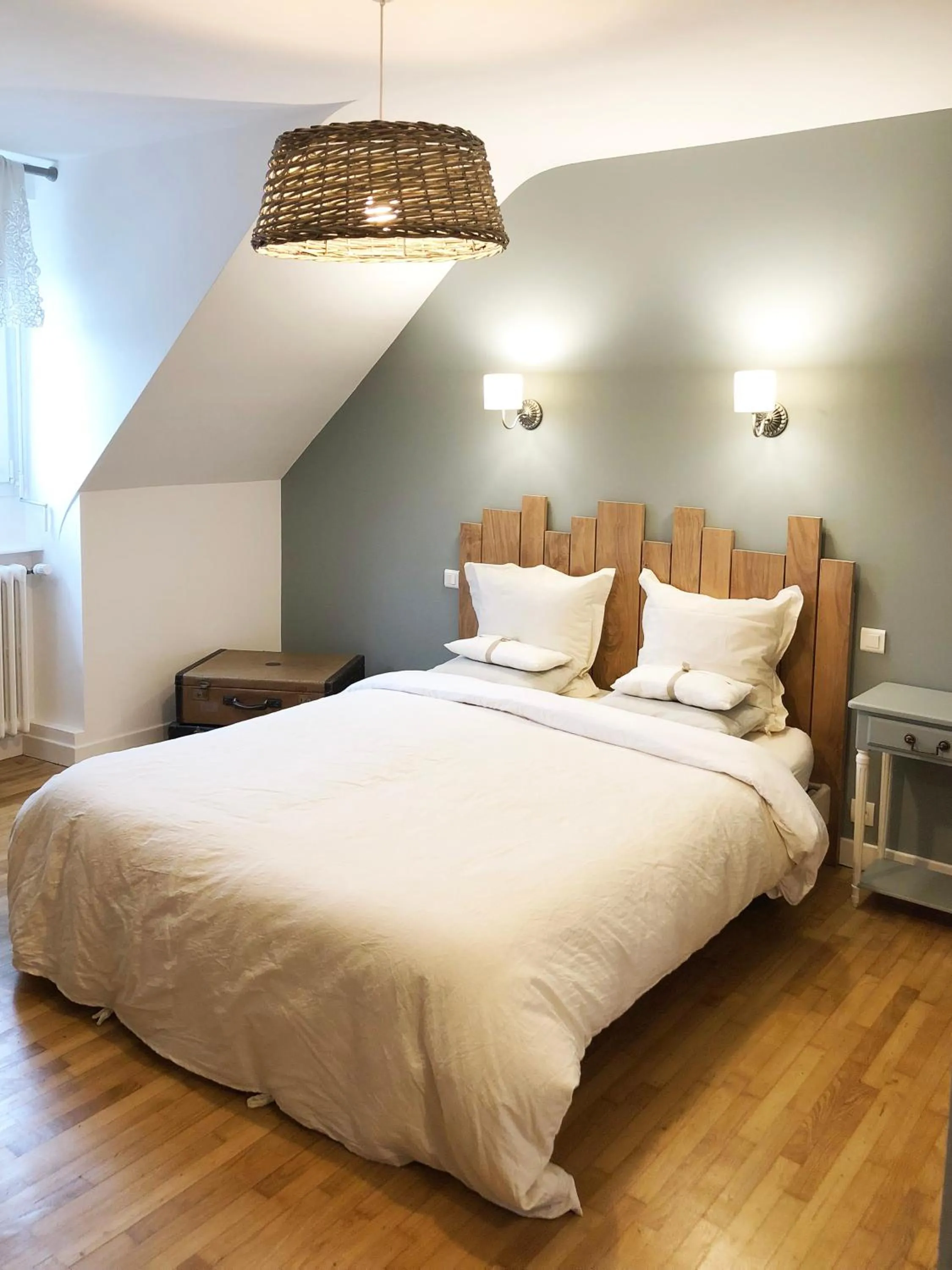 Bed in Il était une fois à l'Ouest "Lamballe-Armor"