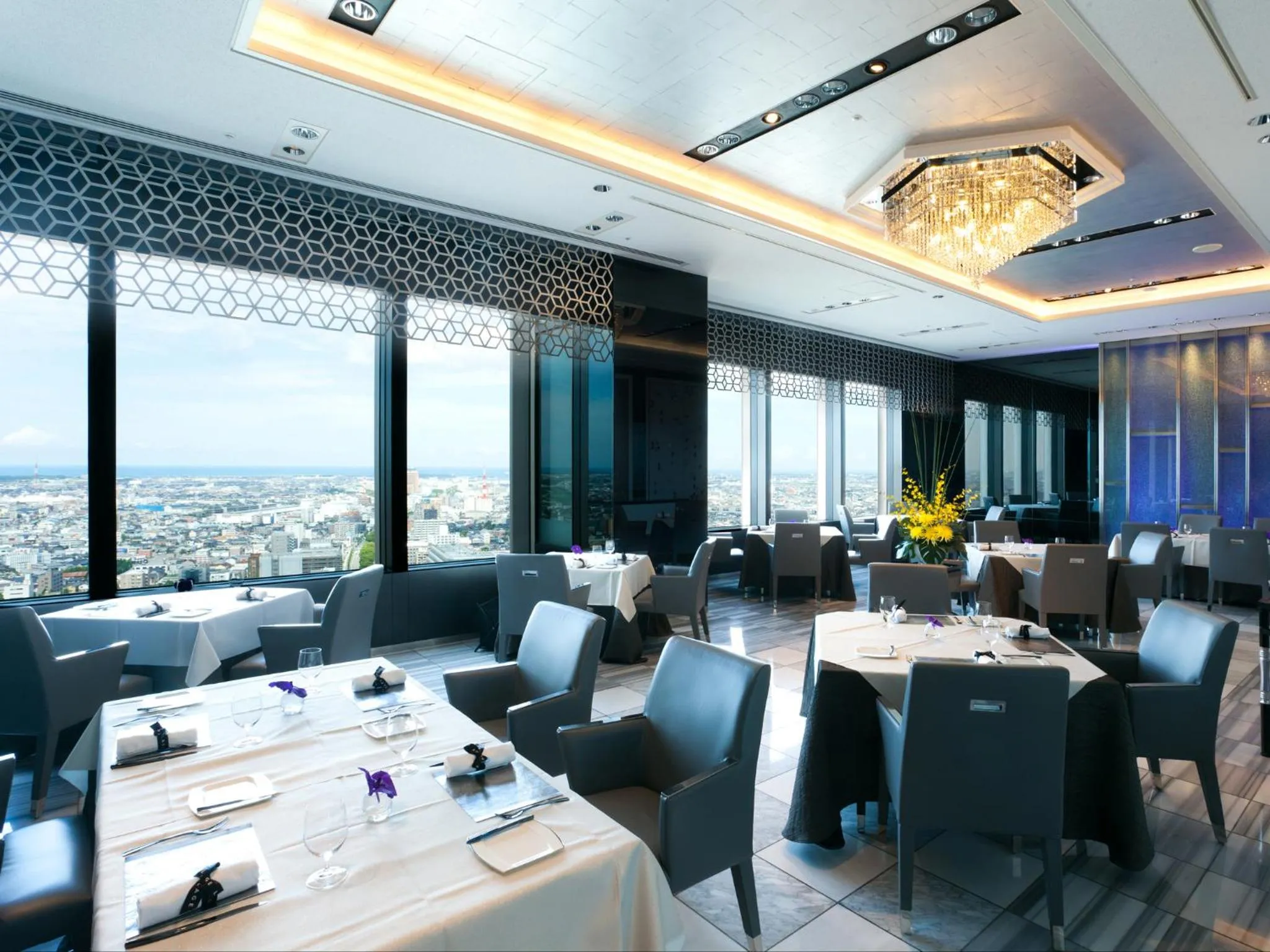 Restaurant/places to eat in Hotel Nikko Kanazawa