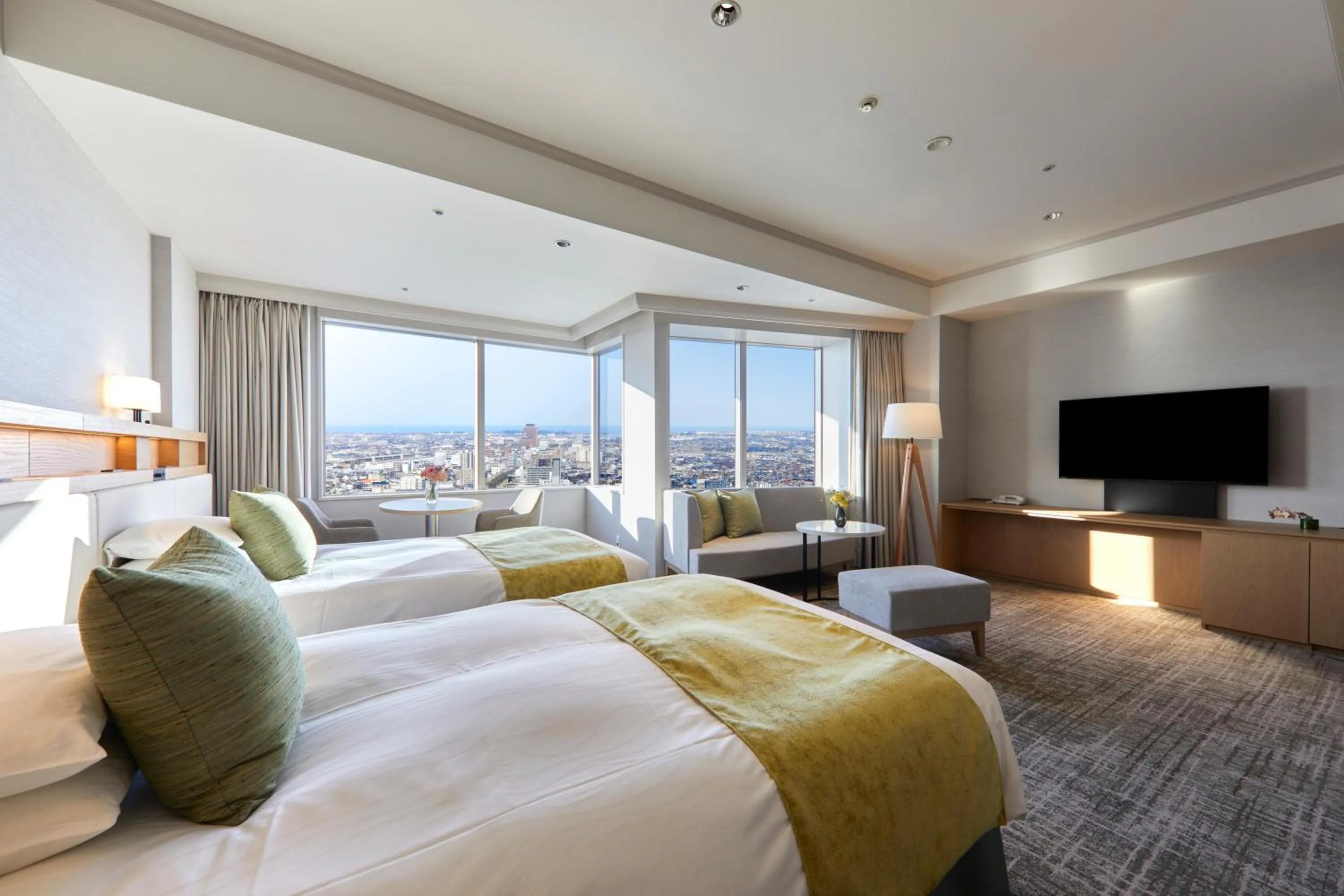 Photo of the whole room, Bed in Hotel Nikko Kanazawa