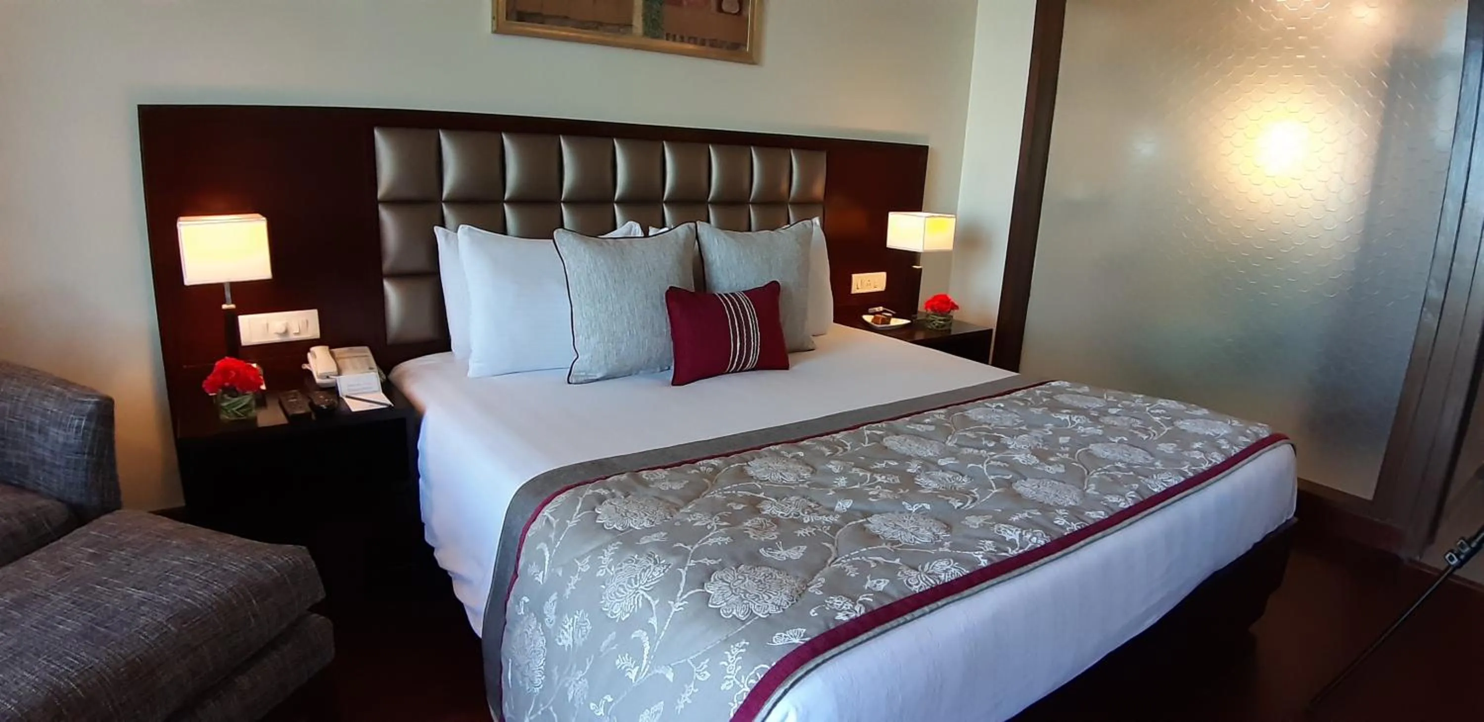 Bedroom, Bed in Jaypee Residency Manor