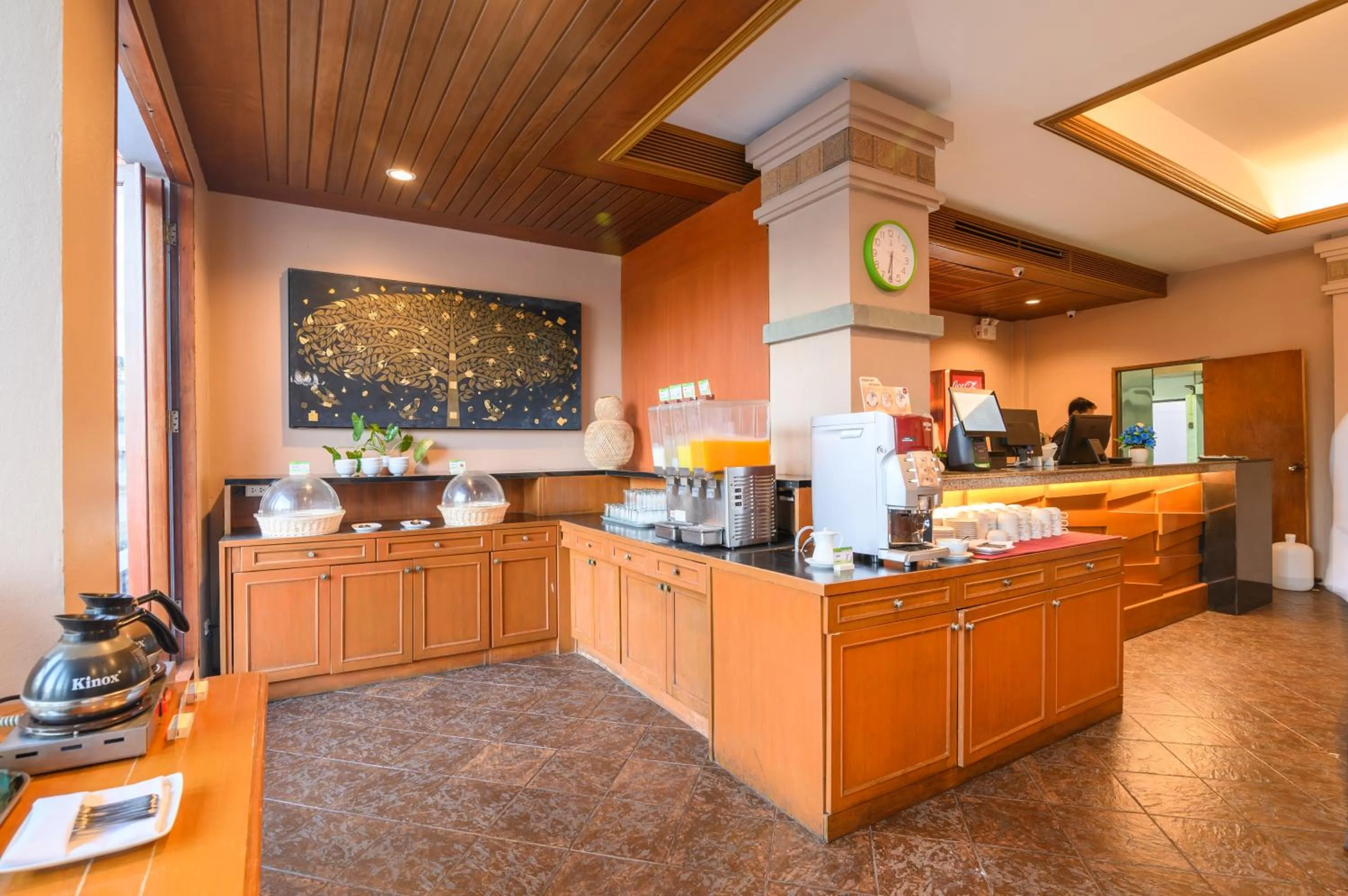 Restaurant/places to eat in Phuket Kata Resotel