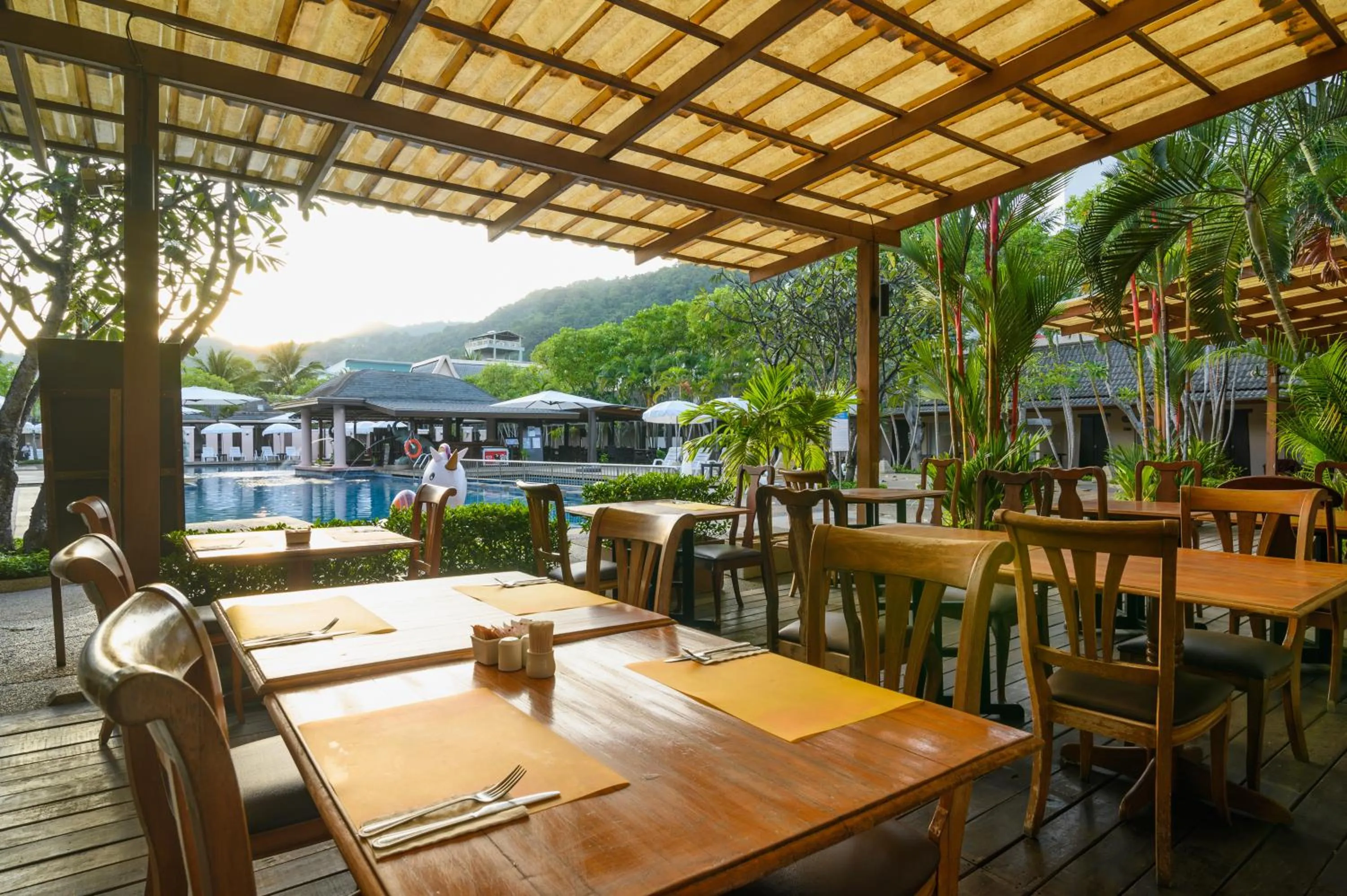 Restaurant/places to eat in Phuket Kata Resotel