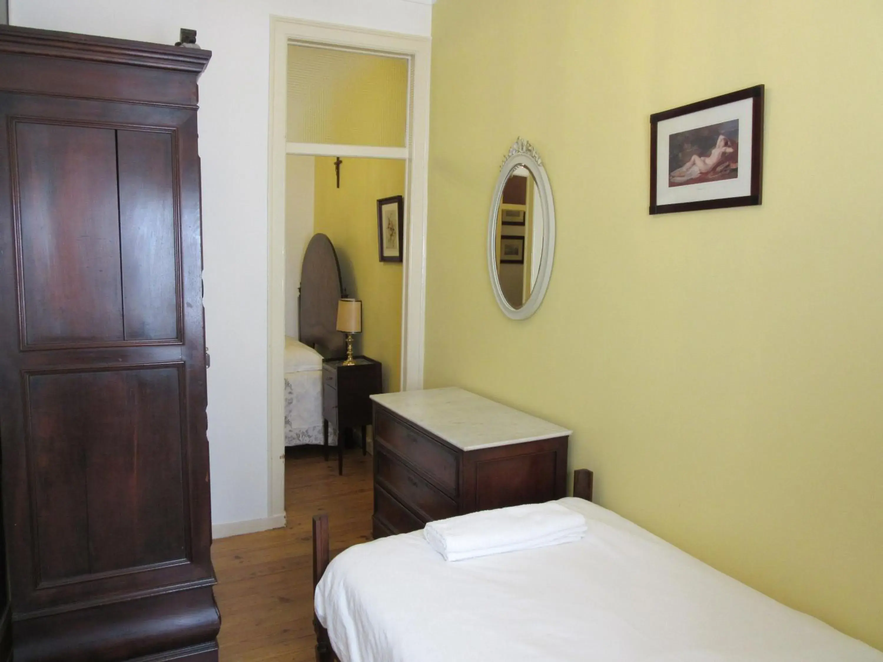 Triple Room in Family Macedo Triple Room in Family Macedo