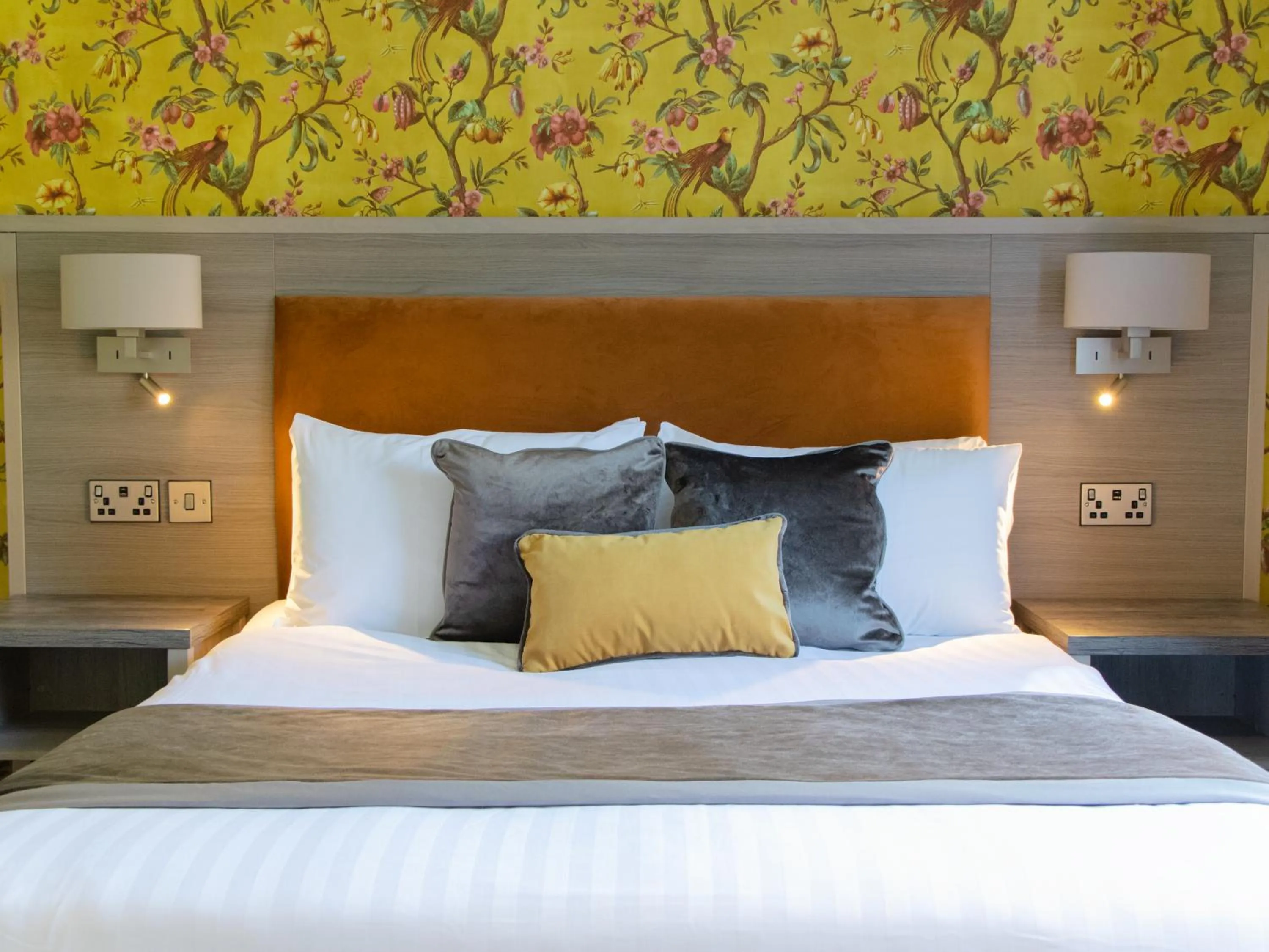 Bedroom, Bed in The Holt Hotel