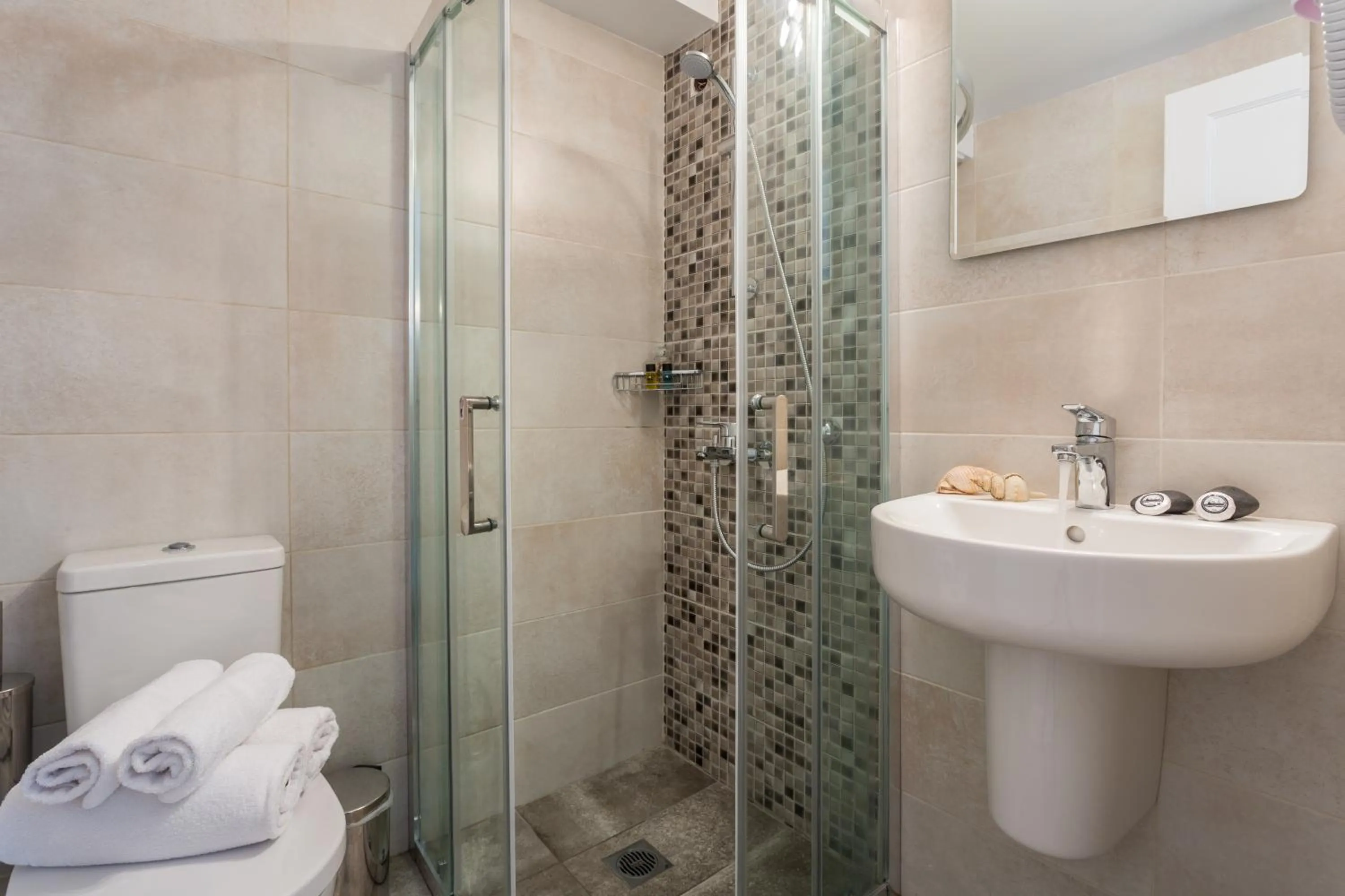 Bathroom in Hotel Akti