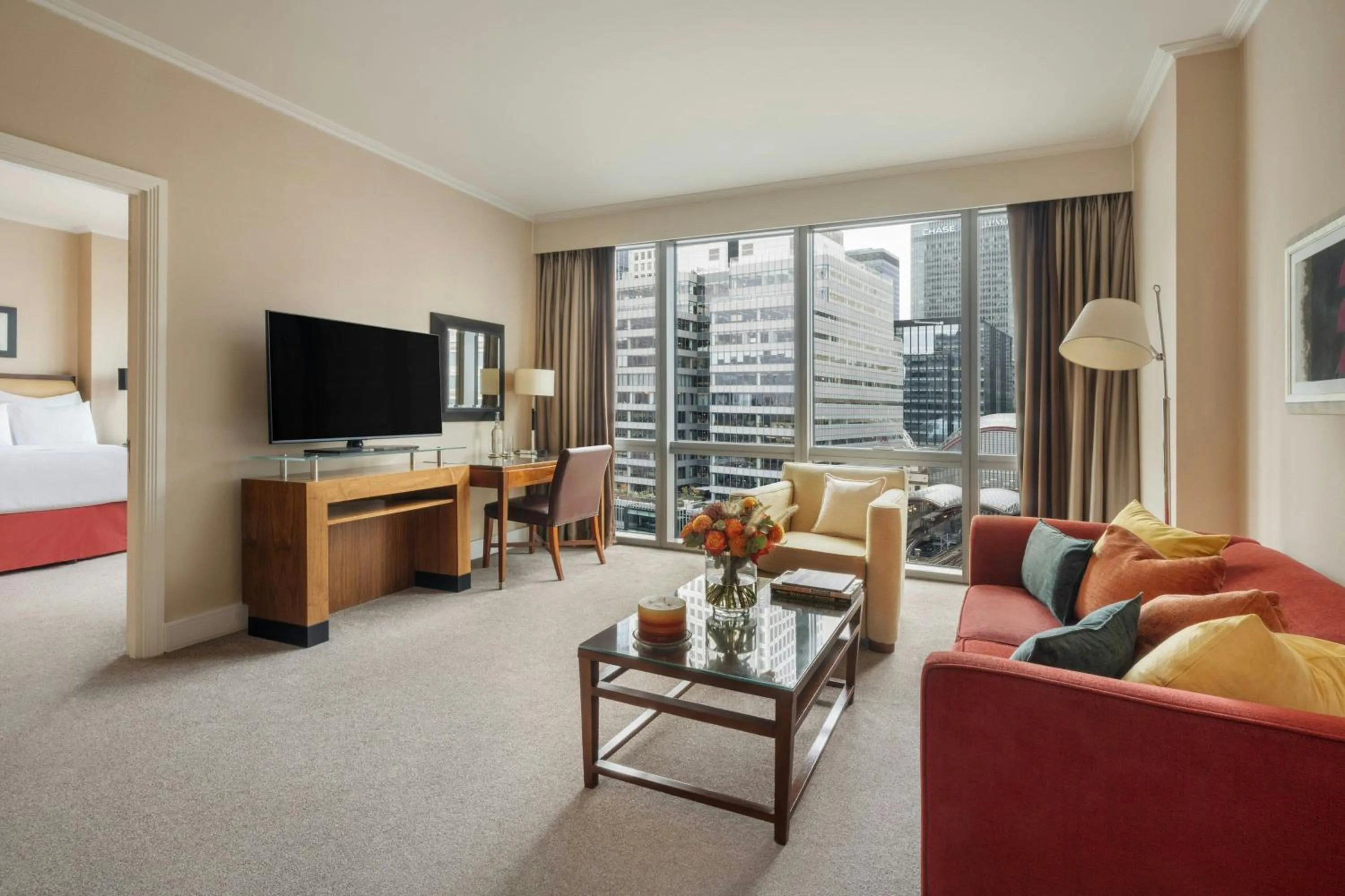 Photo of the whole room, Bed in Marriott Executive Apartments London, Canary Wharf