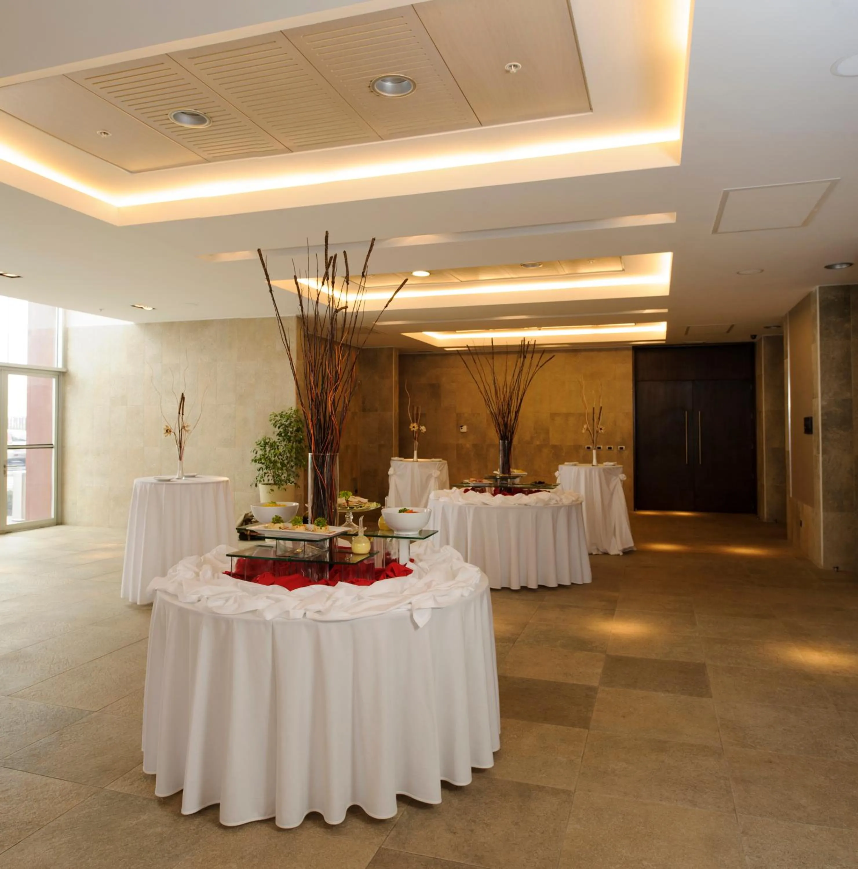 Meeting/conference room in Hilton Garden Inn Santiago Airport
