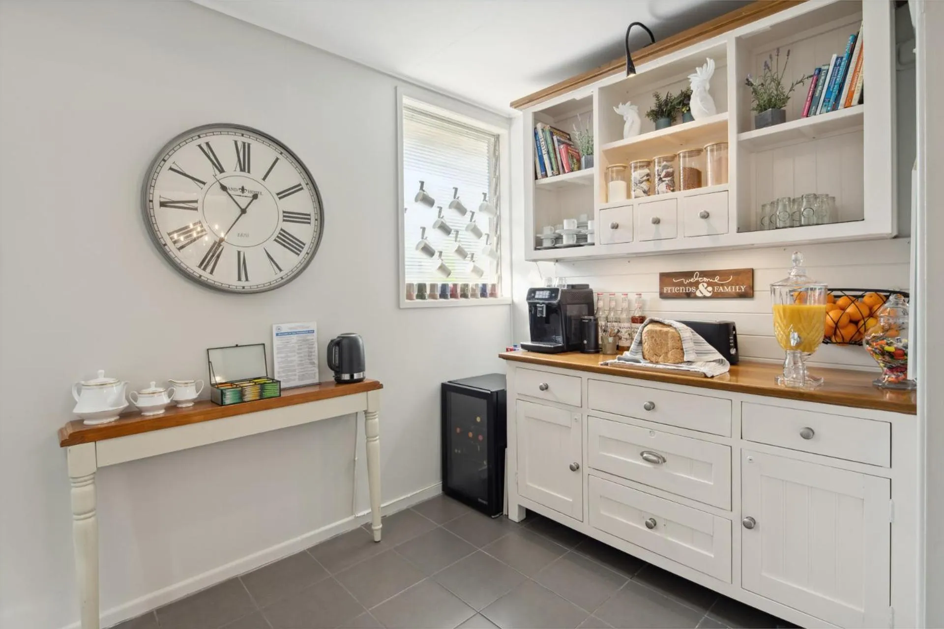 Coffee/tea facilities in Freshwater BnB