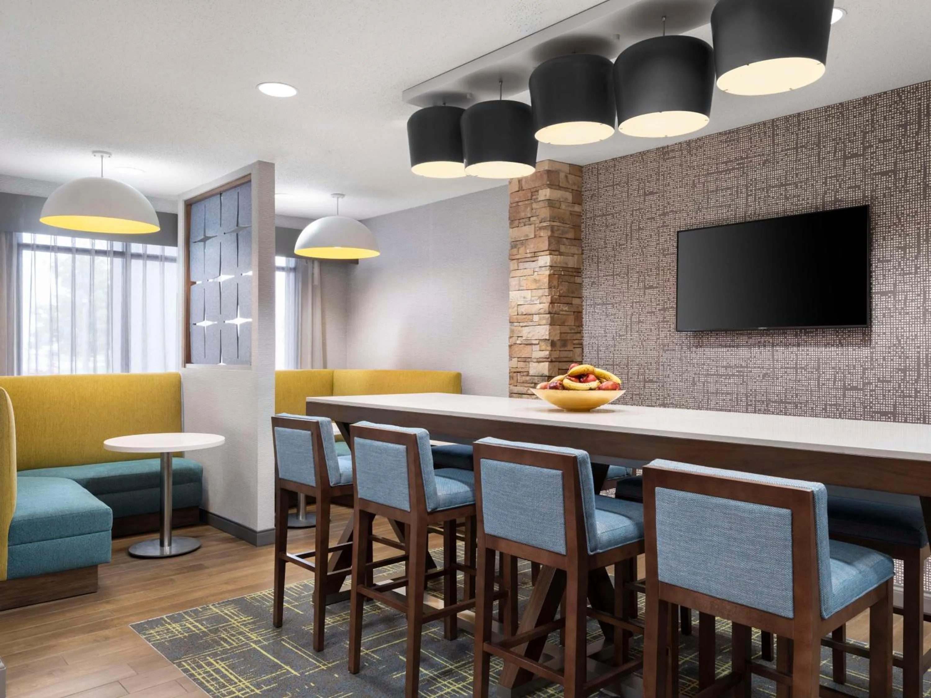 Restaurant/places to eat in Hampton Inn Ottawa - Starved Rock Area