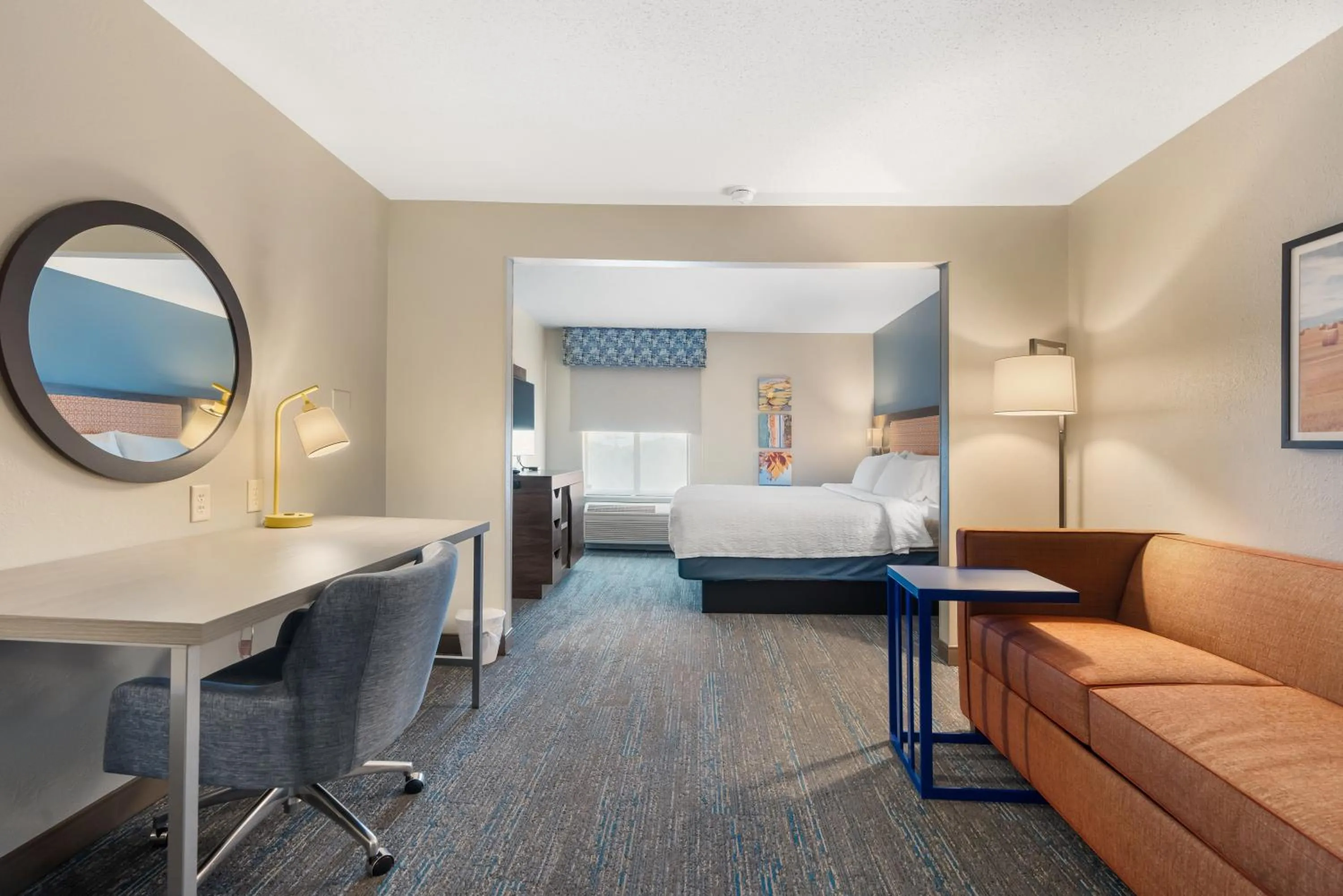Bedroom, Bed in Hampton Inn Ottawa - Starved Rock Area