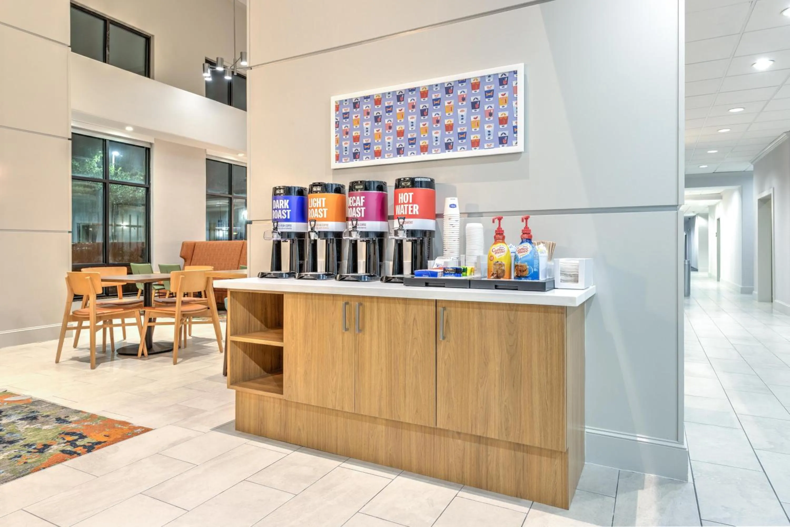Dining area in Hampton Inn and Suites Houston Pasadena