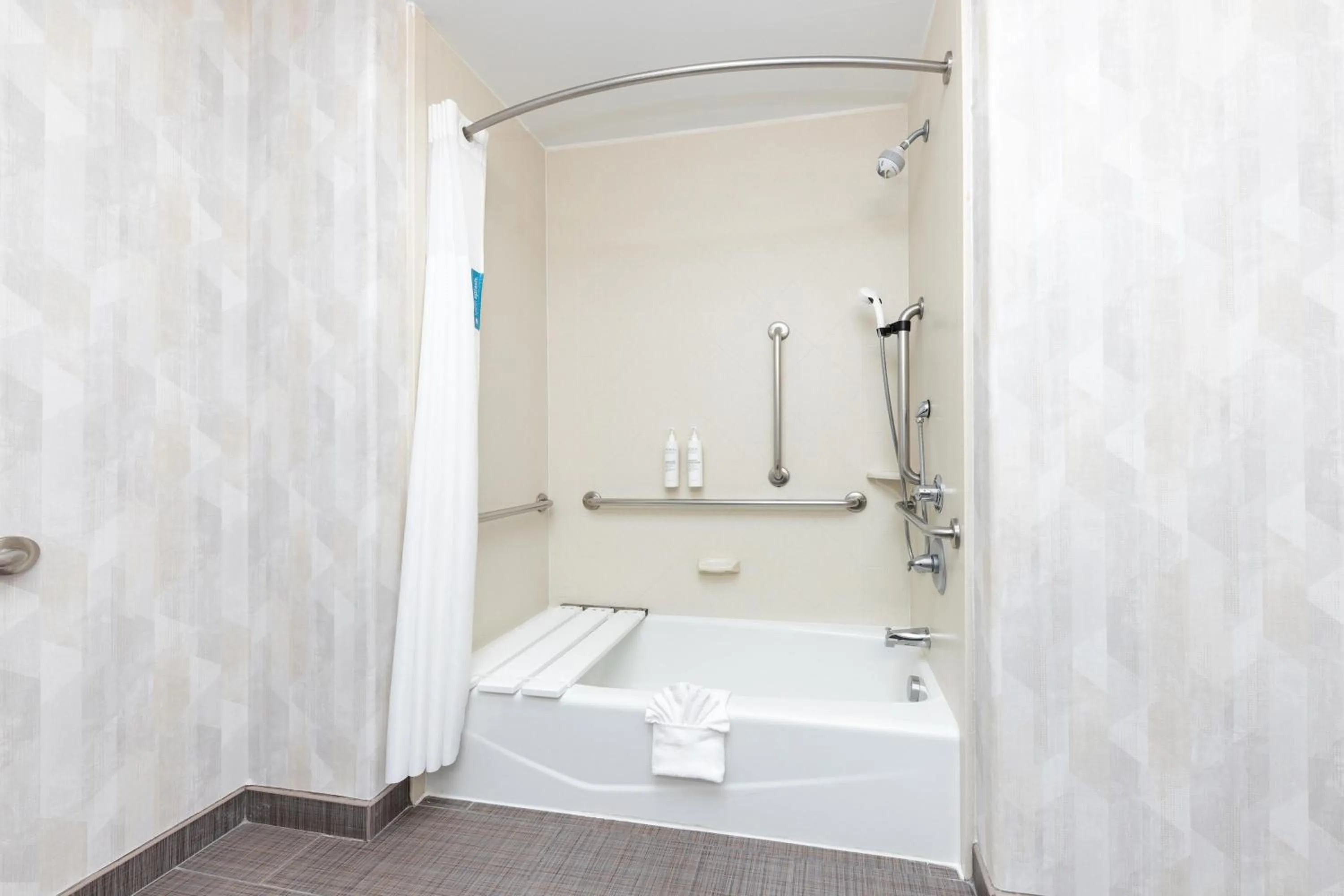 Bathroom in Hampton Inn and Suites Houston Pasadena