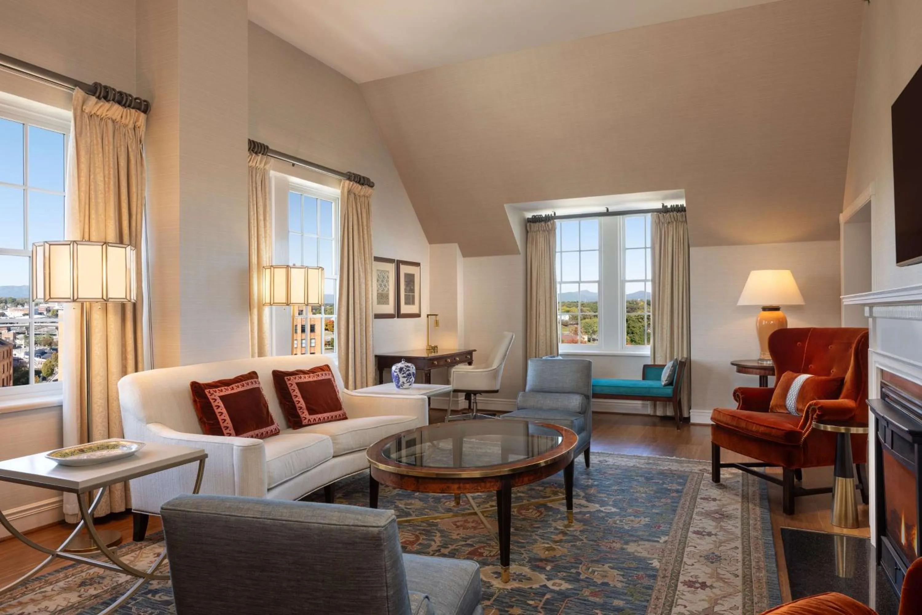 Living room in Hotel Roanoke & Conference Center, Curio Collection by Hilton