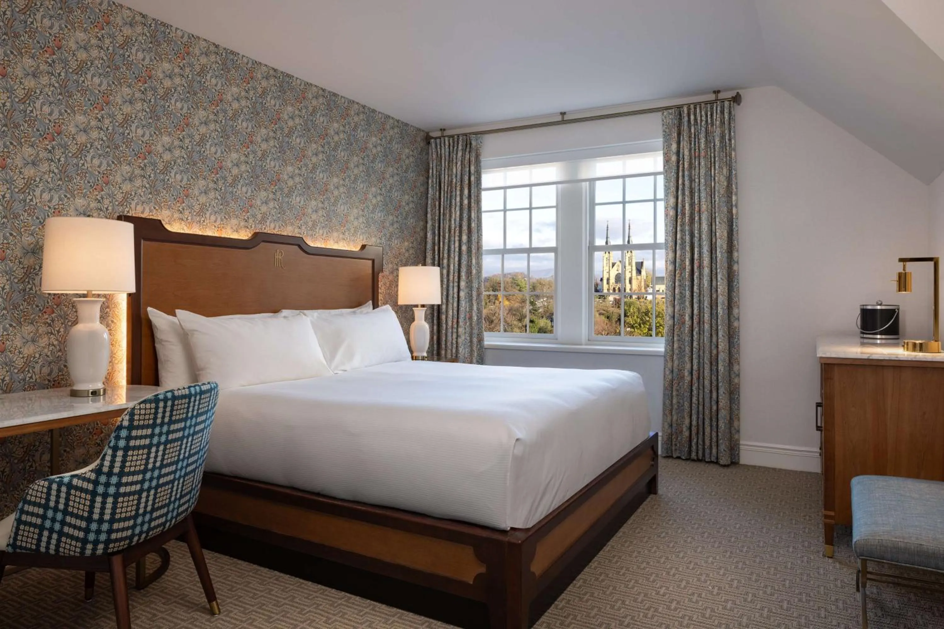 Bed in Hotel Roanoke & Conference Center, Curio Collection by Hilton