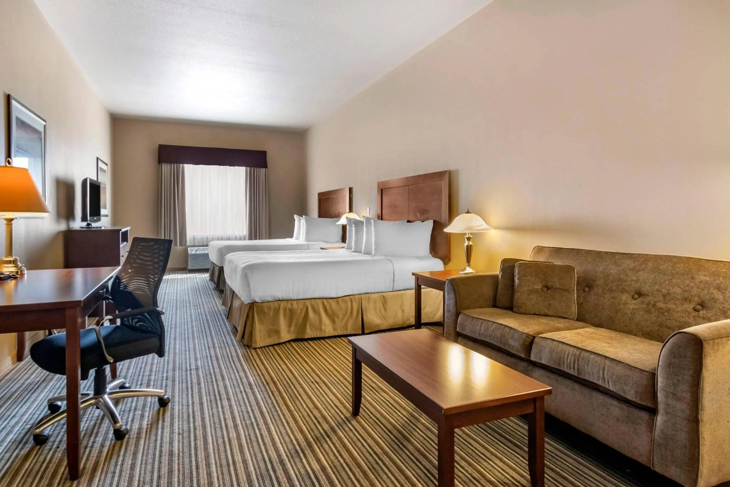 Bedroom, Bed in Quality Inn & Suites