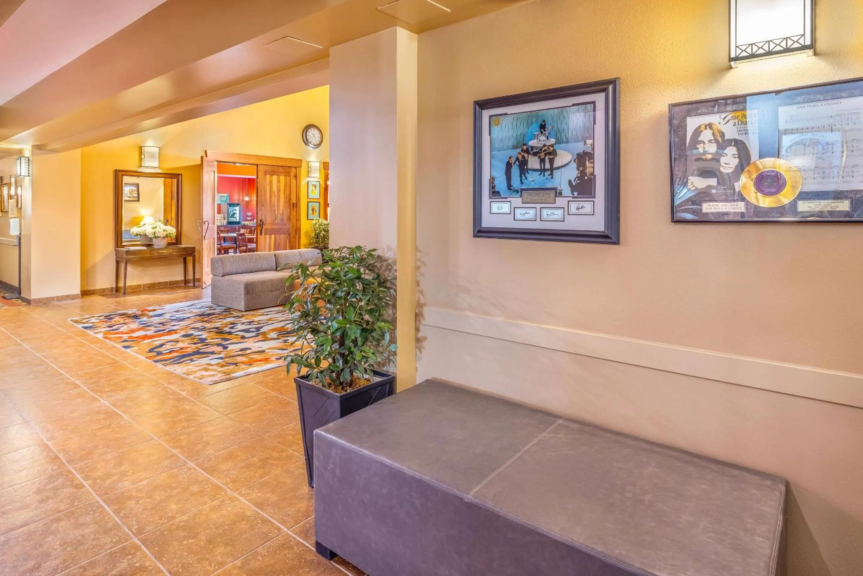 Lobby or reception in Quality Inn & Suites