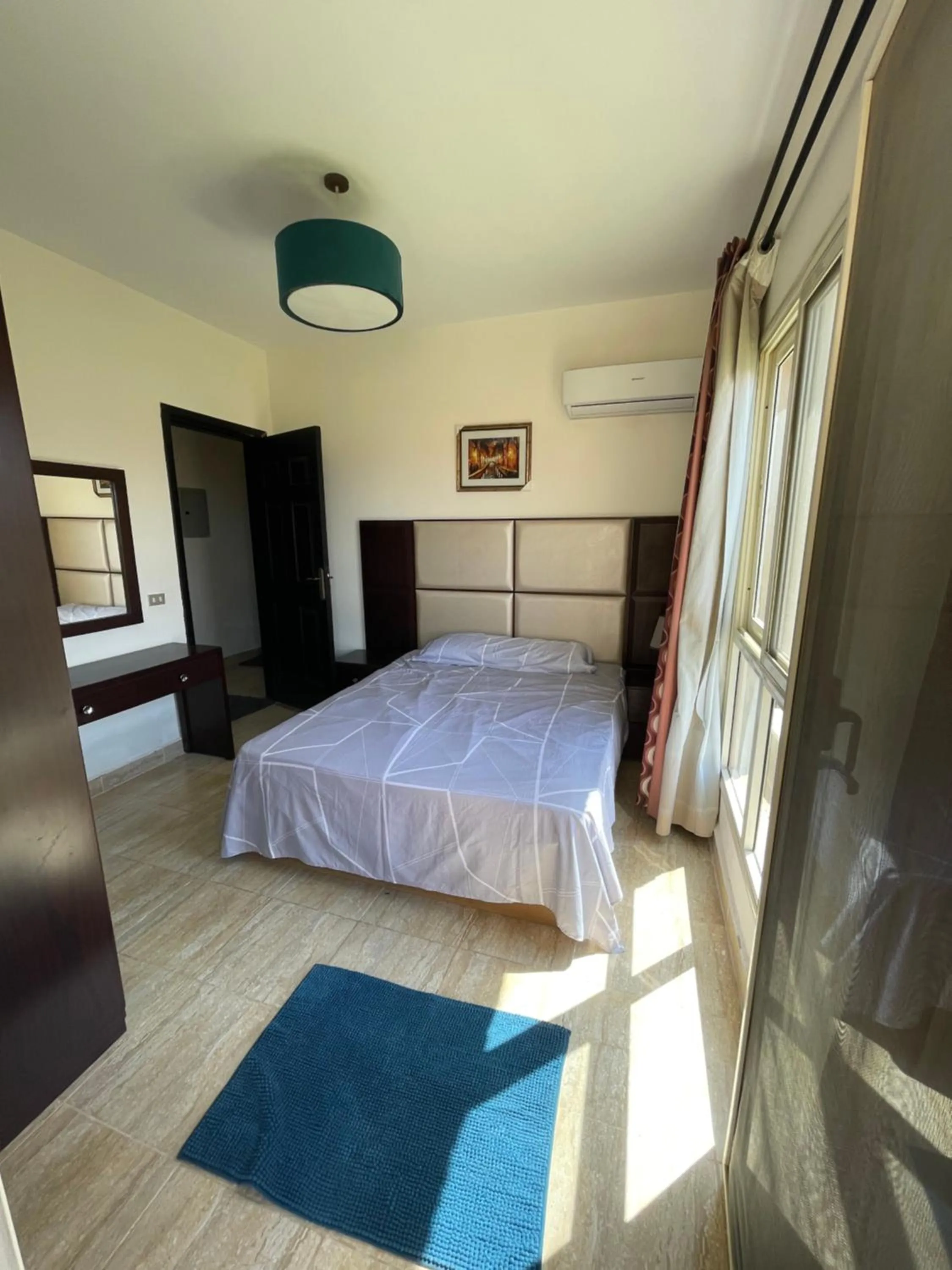 Bed in Yahia Blumar North Coast