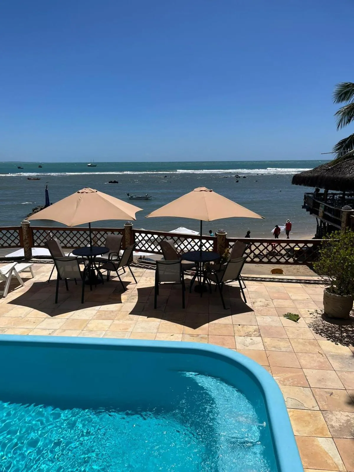 Swimming pool in Pousada Ceu e Mar