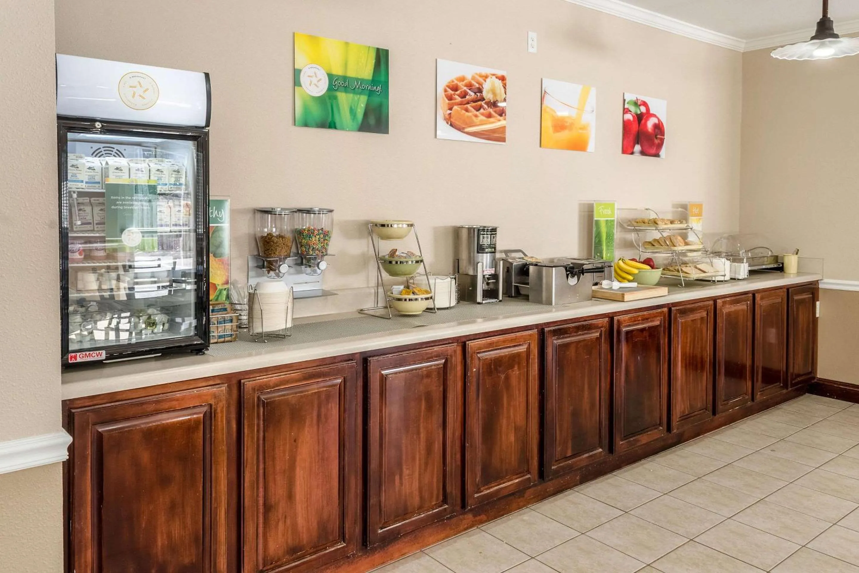 Breakfast in Quality Inn Gulf Shores Airport