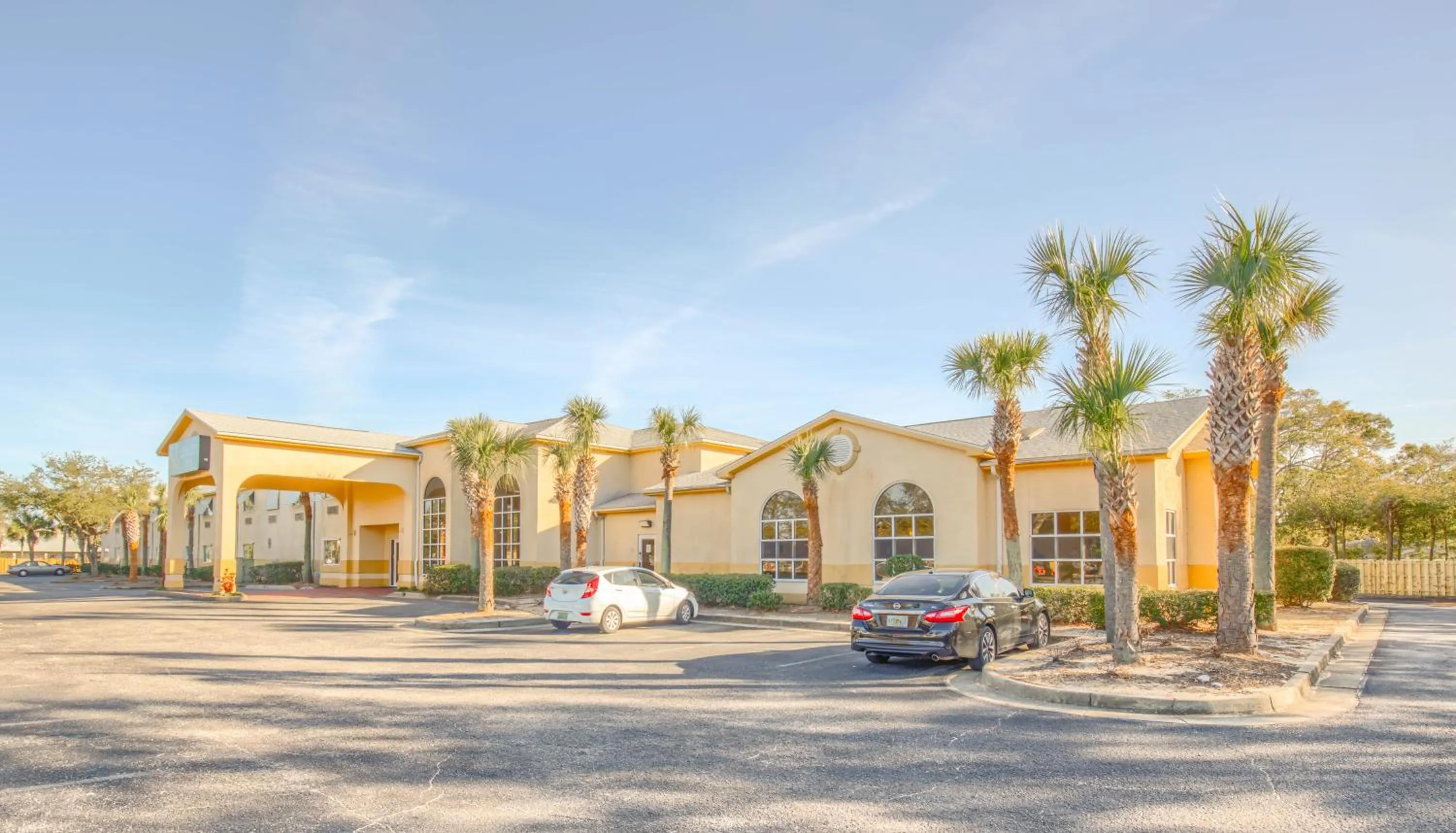 Property building in Quality Inn Gulf Shores Airport
