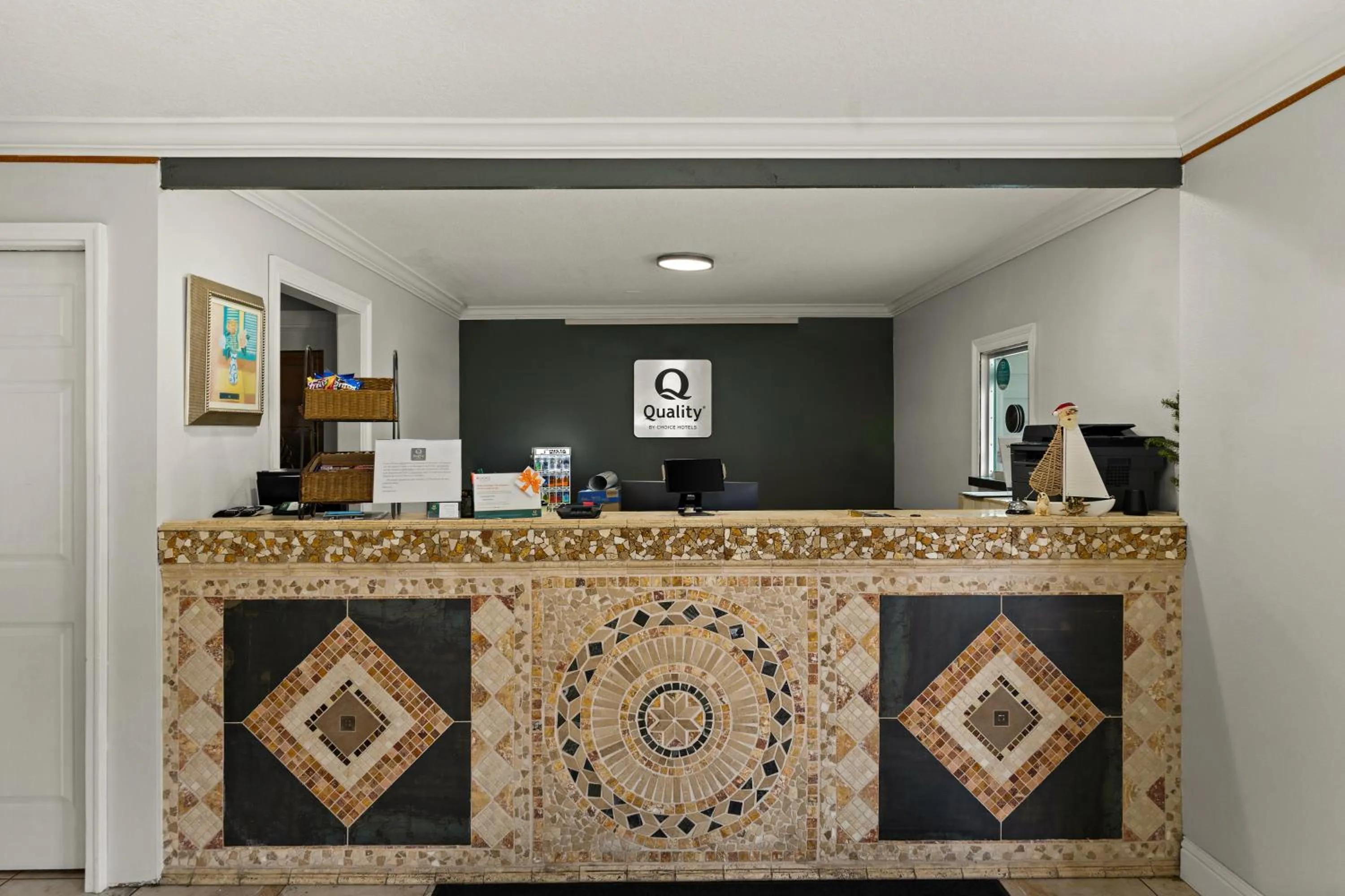 Lobby or reception in Quality Inn Ocean Springs - Biloxi East