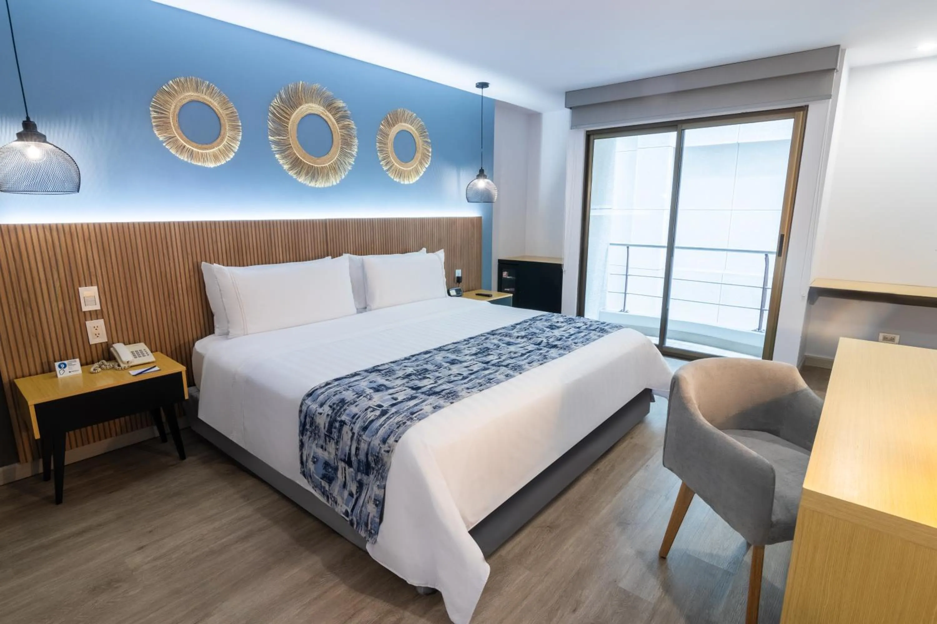 Bedroom, Bed in GHL Hotel Abadia Plaza