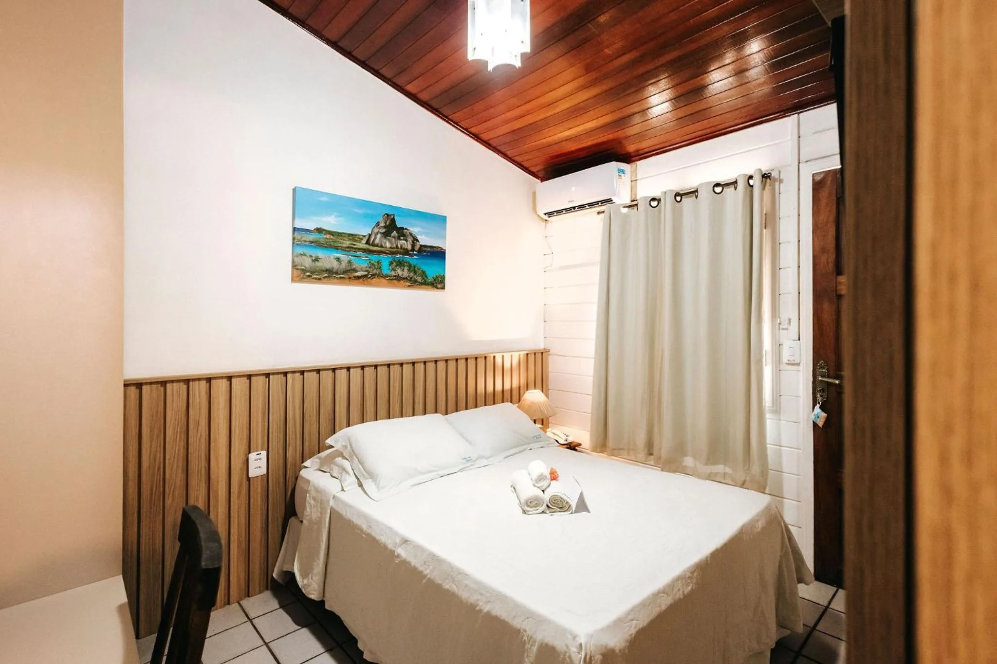 Photo of the whole room, Bed in Pousada Lenda das Águas