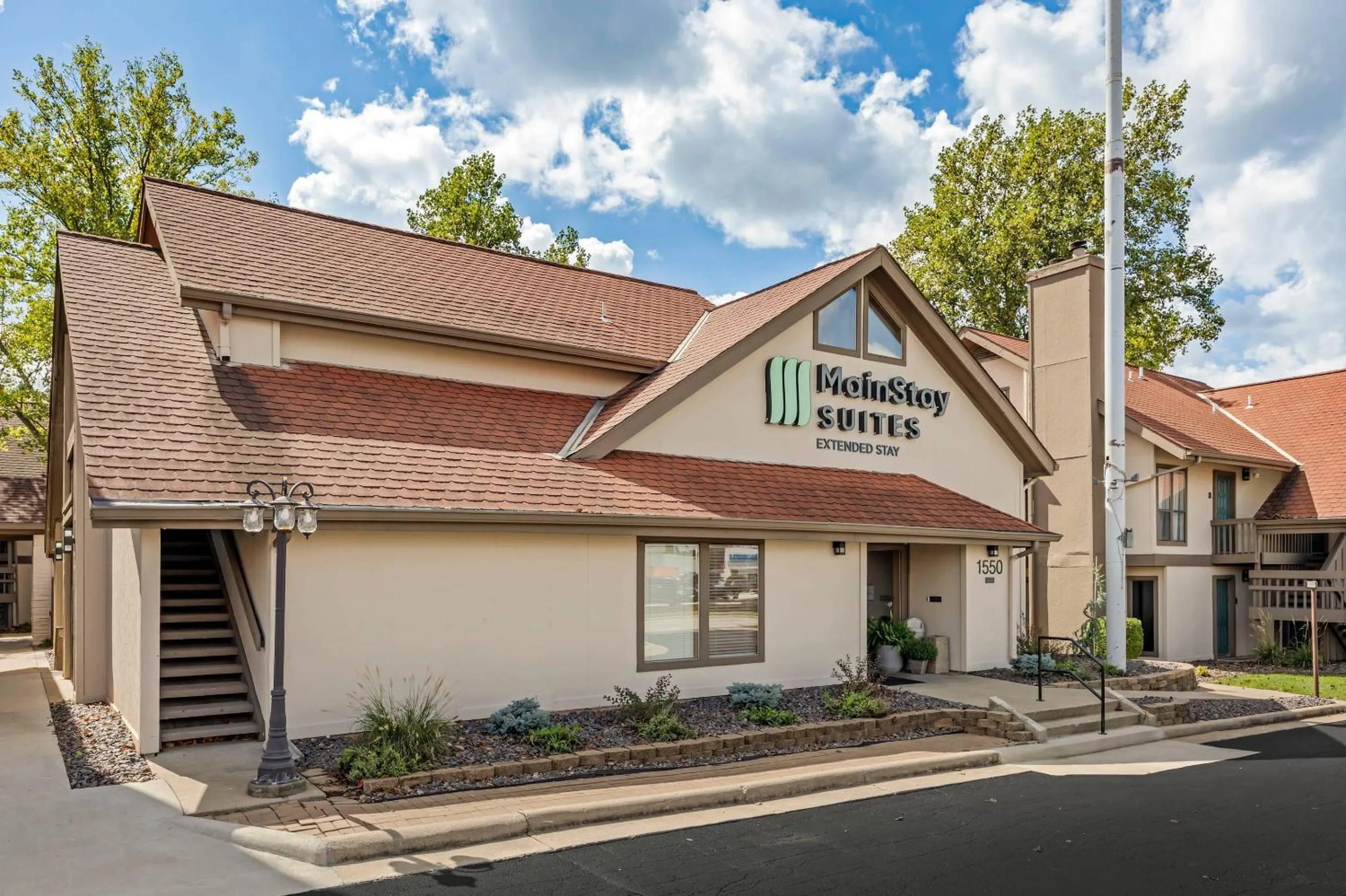 Property building in MainStay Suites Springfield South - Battlefield Rd