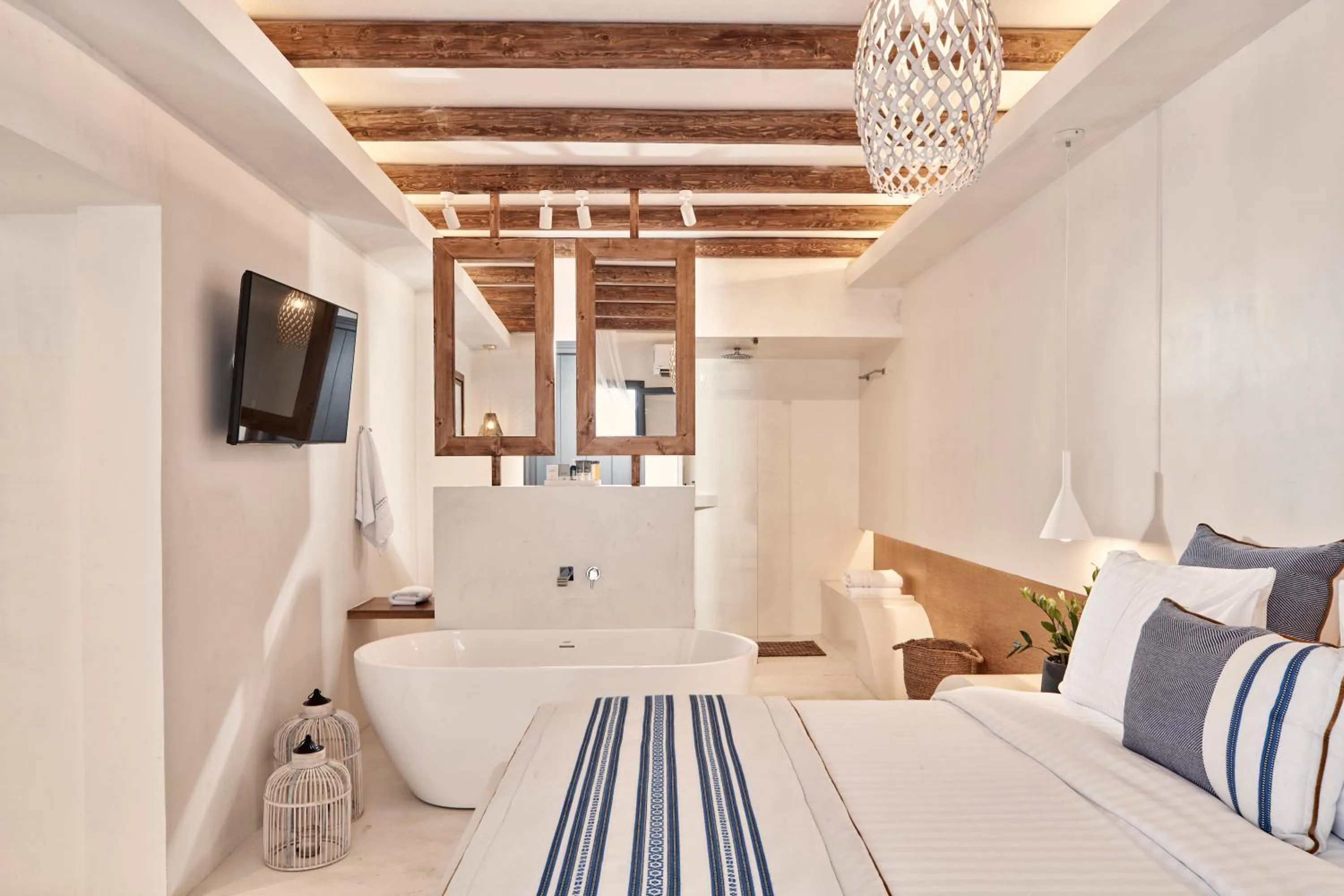 Bathroom, Bed in Parian Boutique Hotel