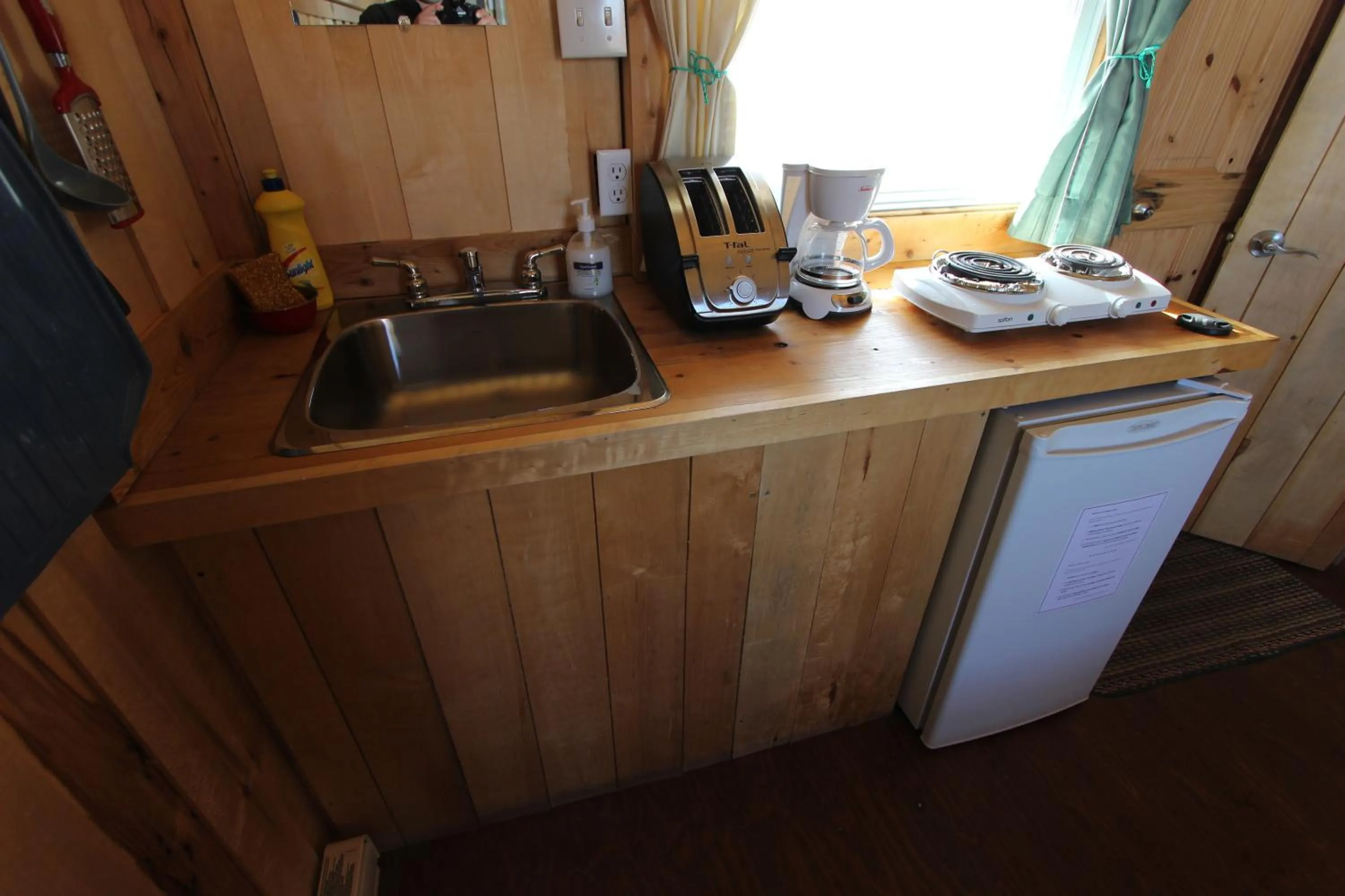 Kitchen or kitchenette in Chalets Nature Océan