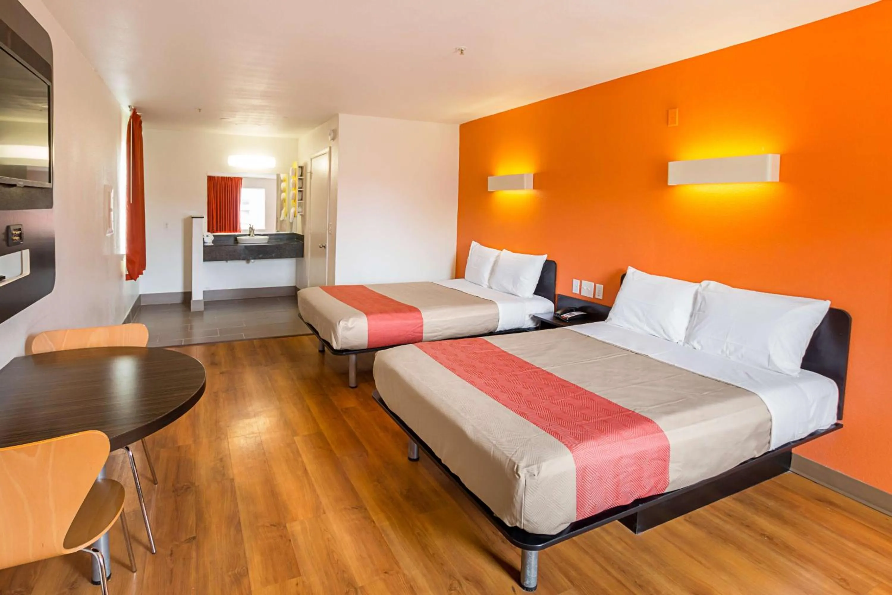 TV and multimedia, Bed in Motel 6-Grand Prairie, TX - Near Six Flags Drive