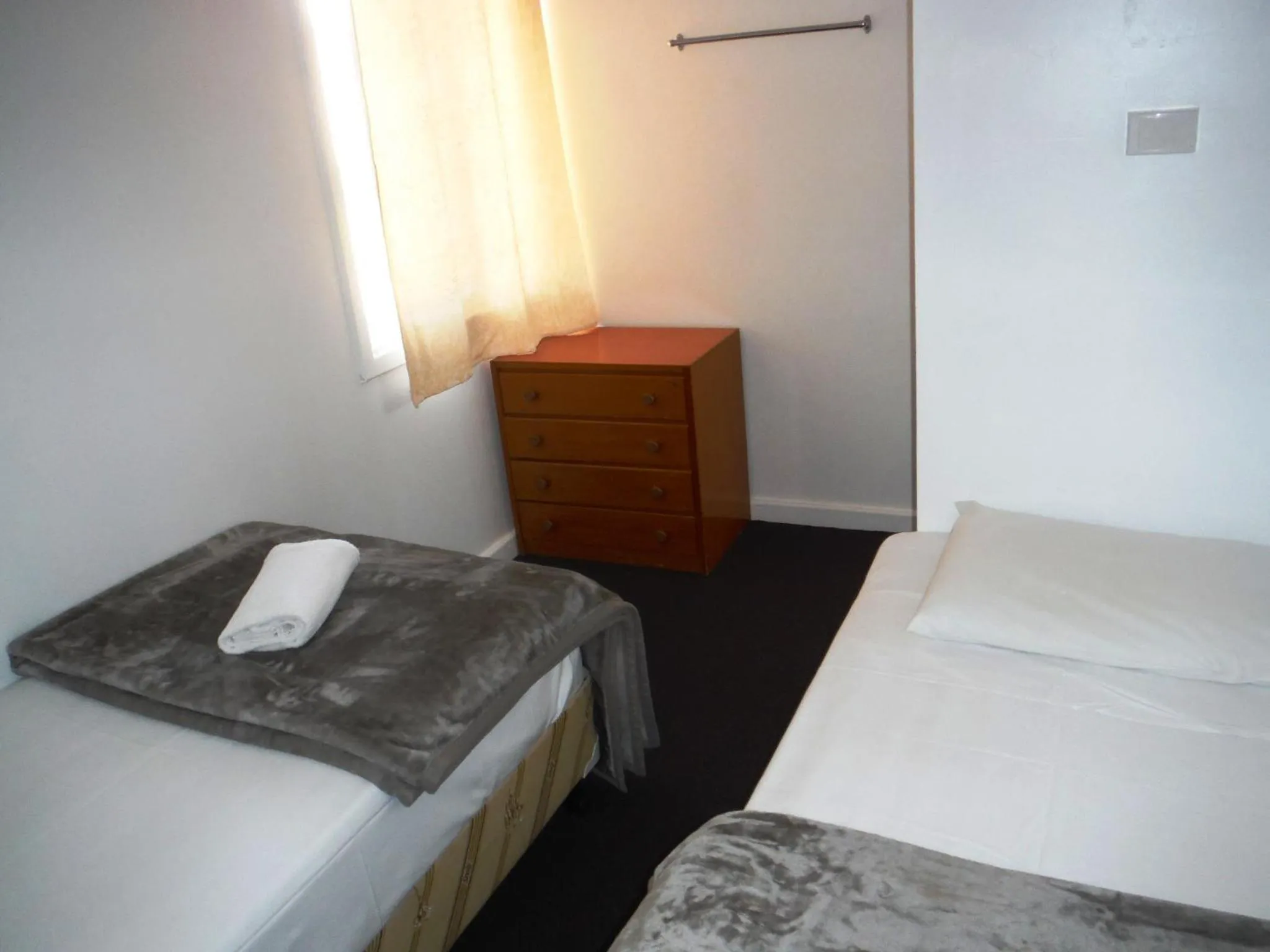 Bed in Restawile Motel